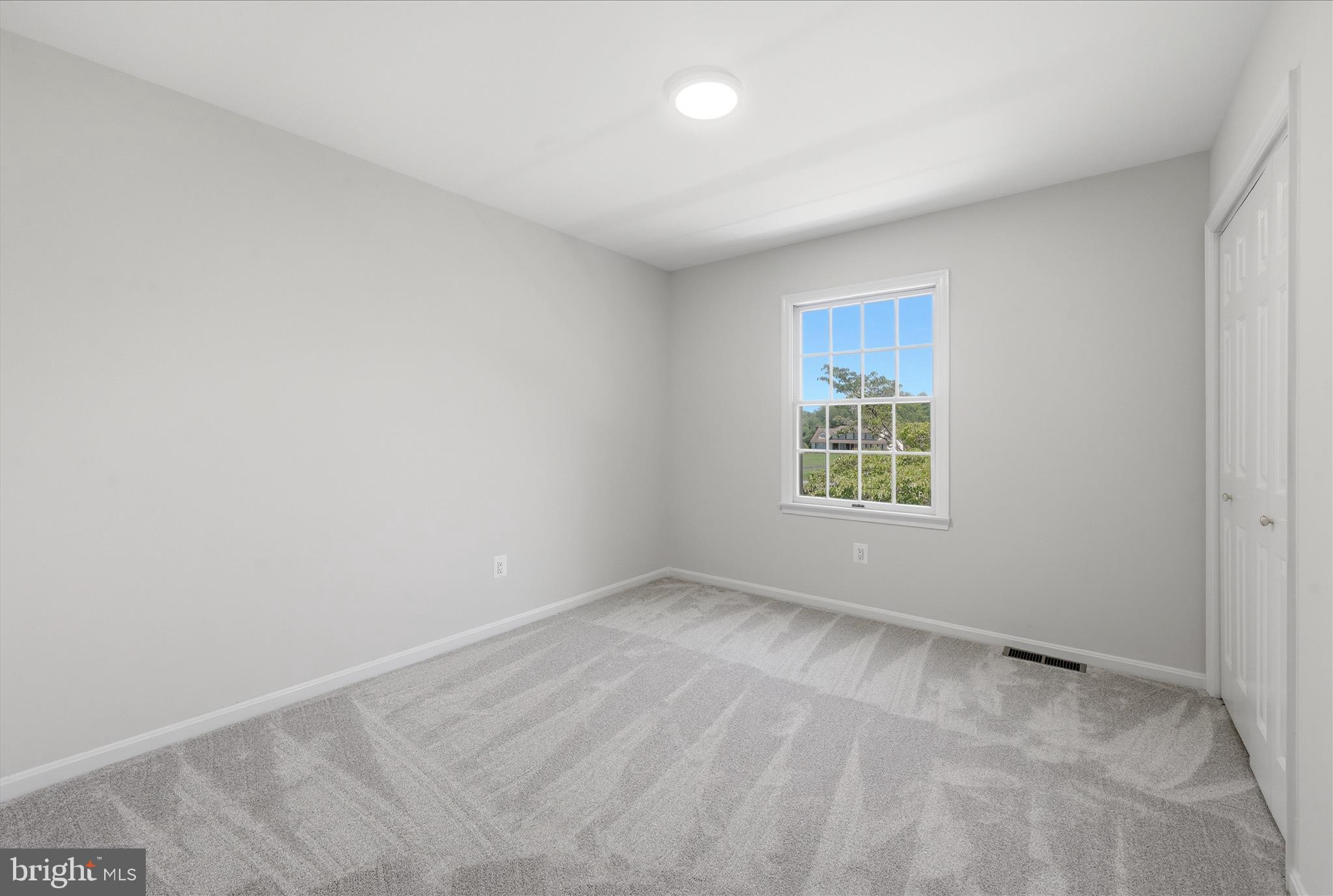 LAWNVALE ESTATES - Residential