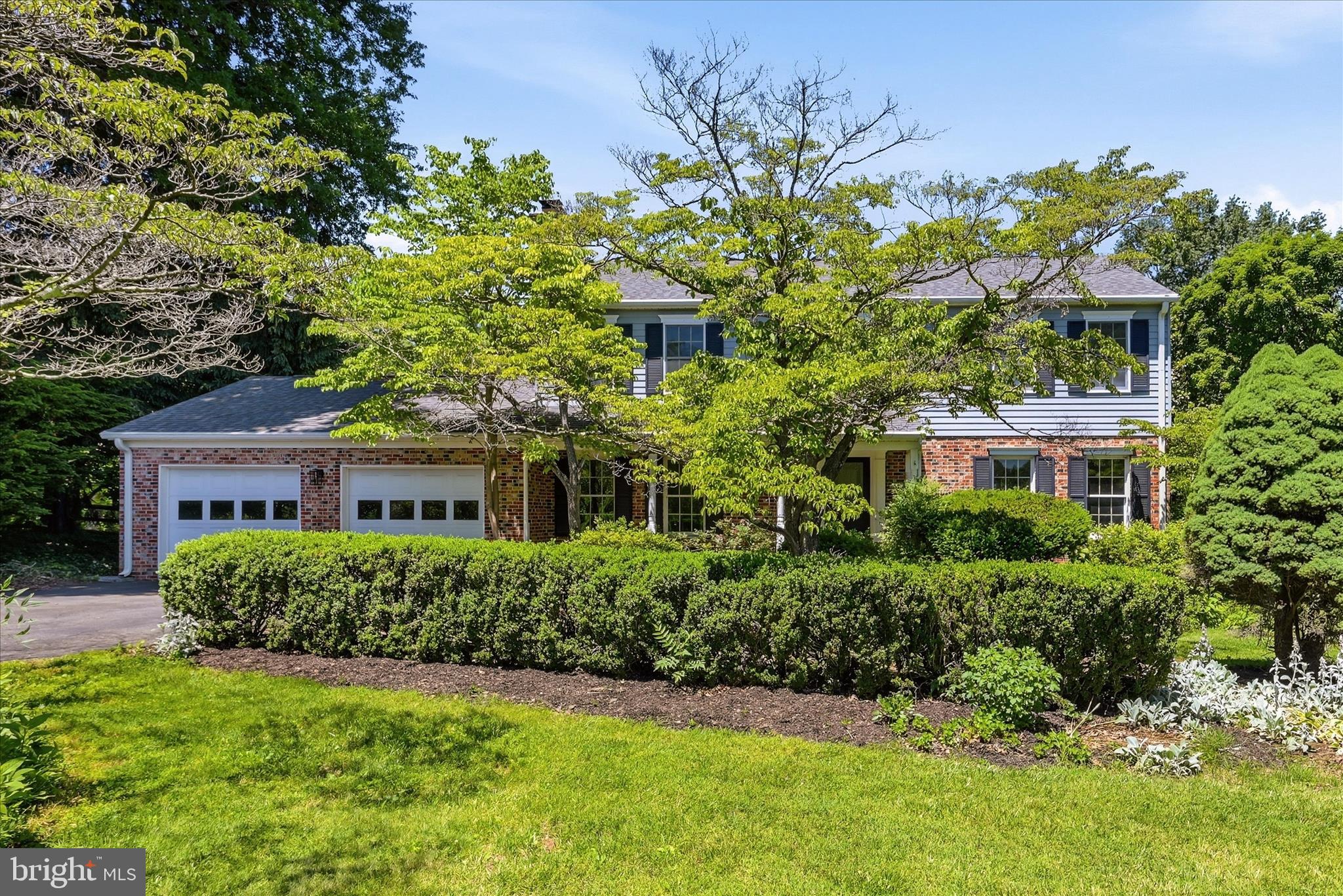 LAWNVALE ESTATES - Residential