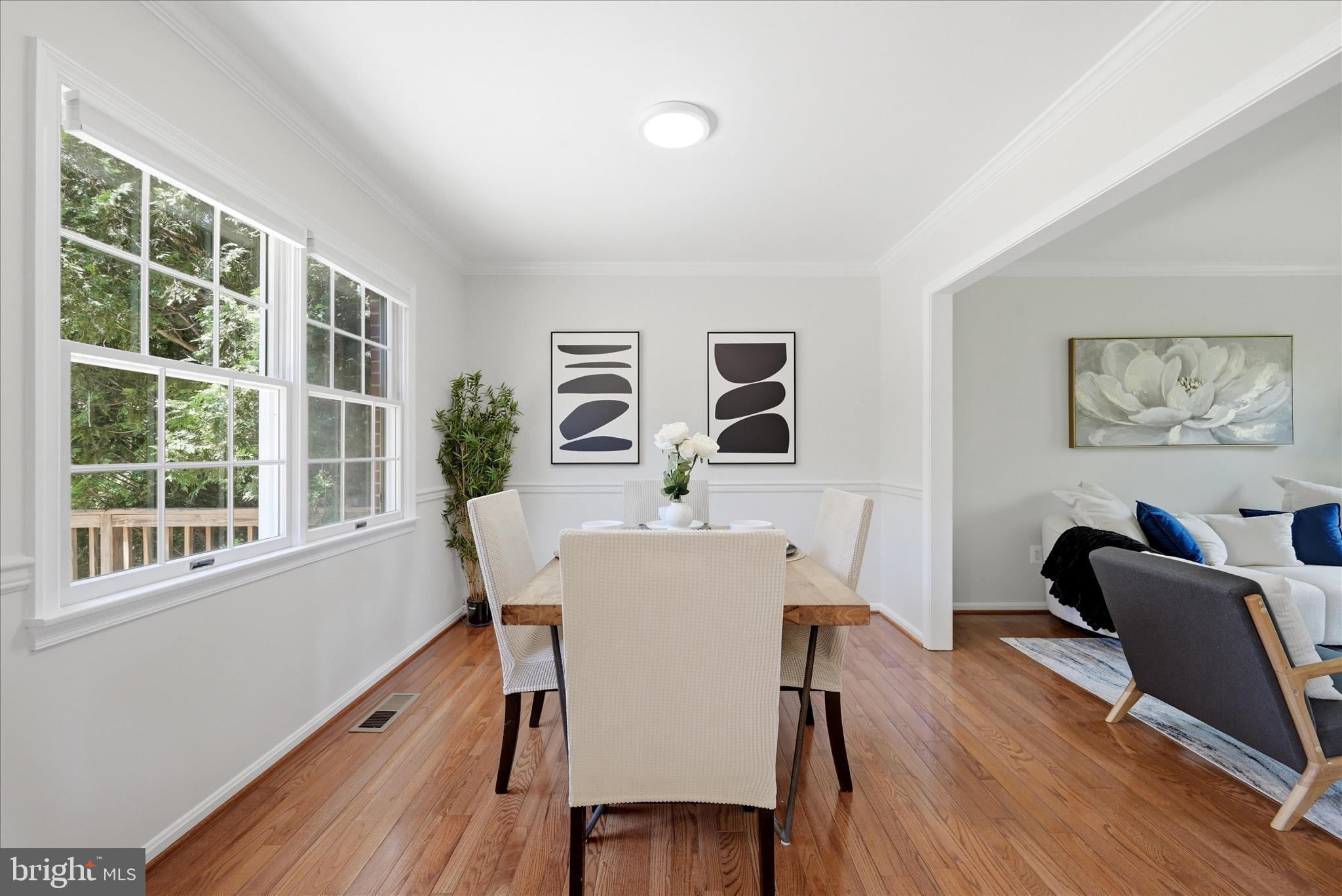 LAWNVALE ESTATES - Residential