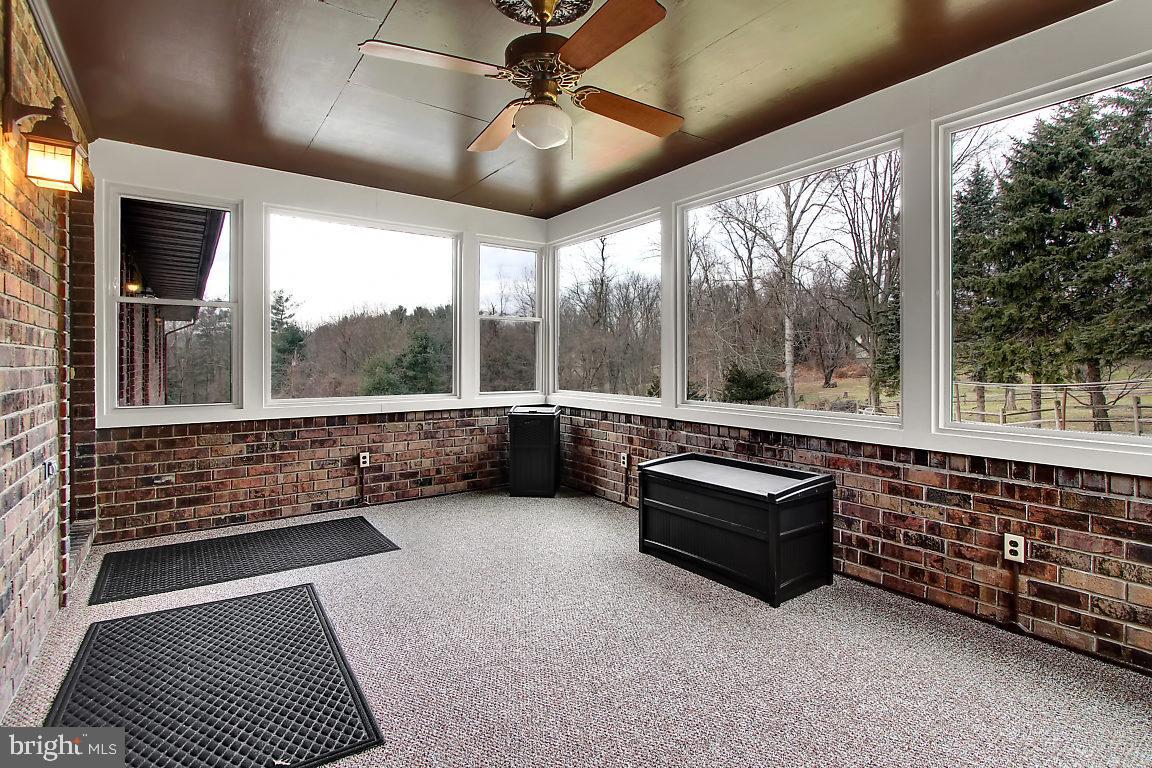 LOCUST GROVE - Residential