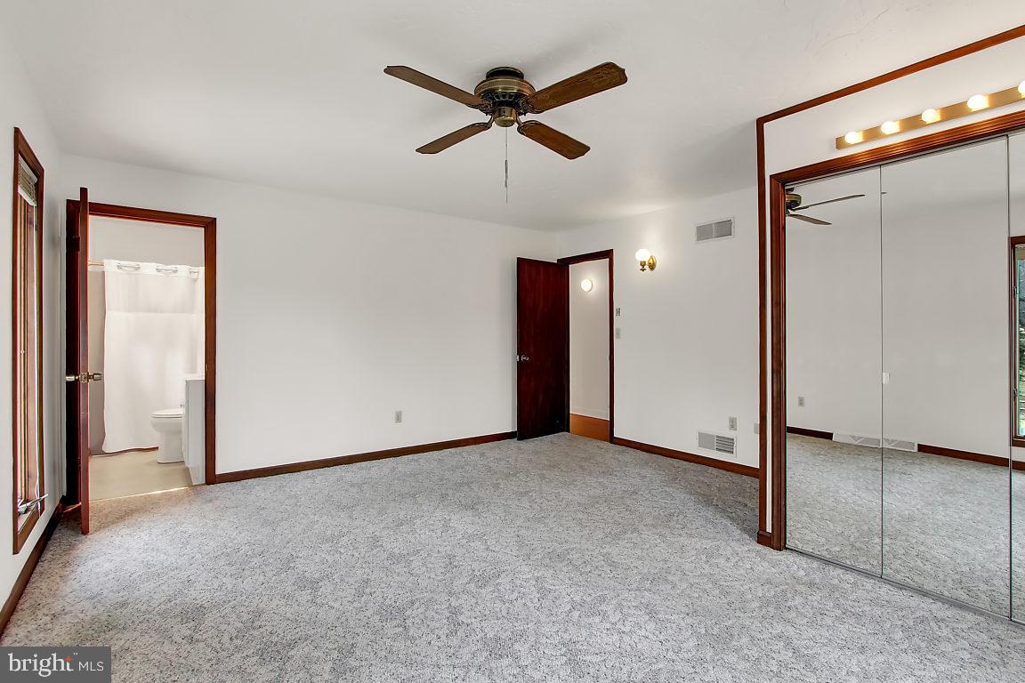LOCUST GROVE - Residential