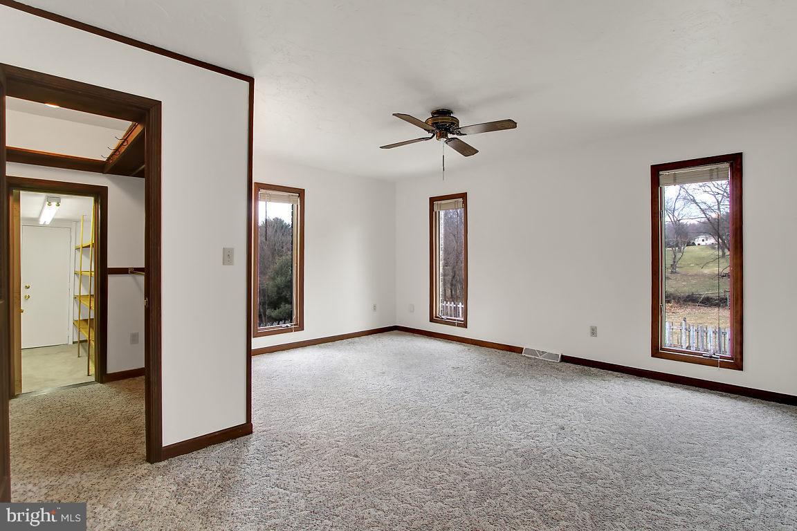 LOCUST GROVE - Residential