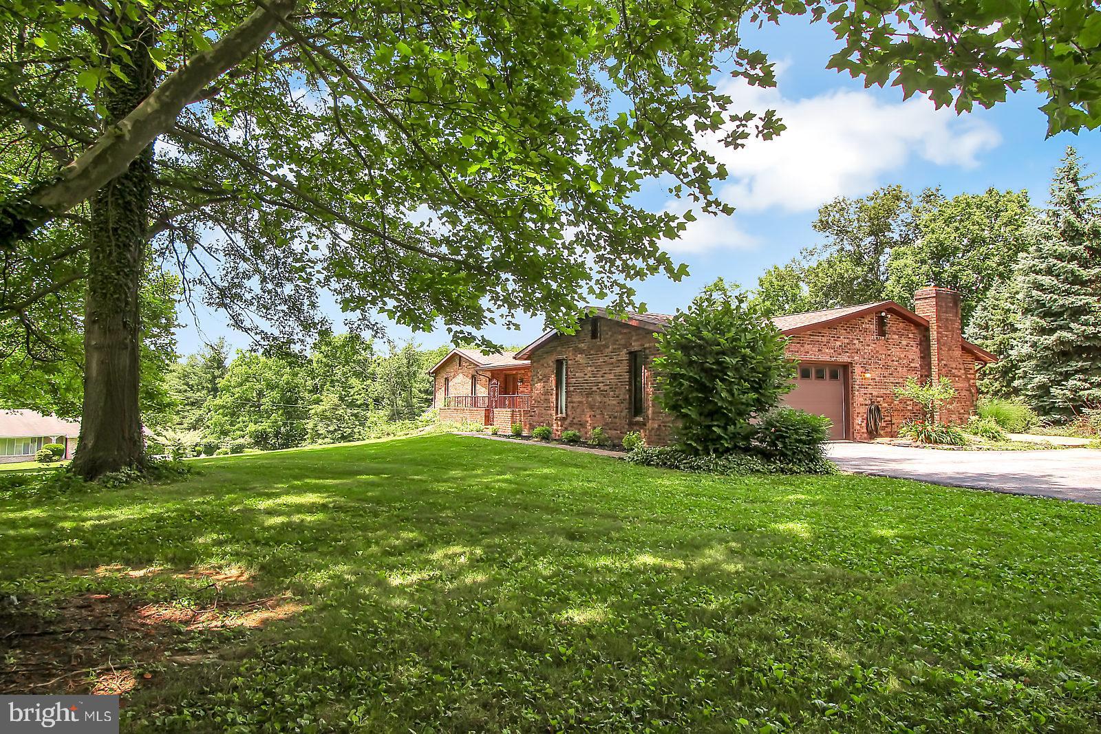 LOCUST GROVE - Residential