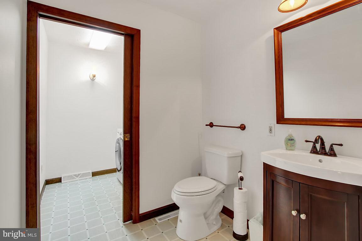 LOCUST GROVE - Residential