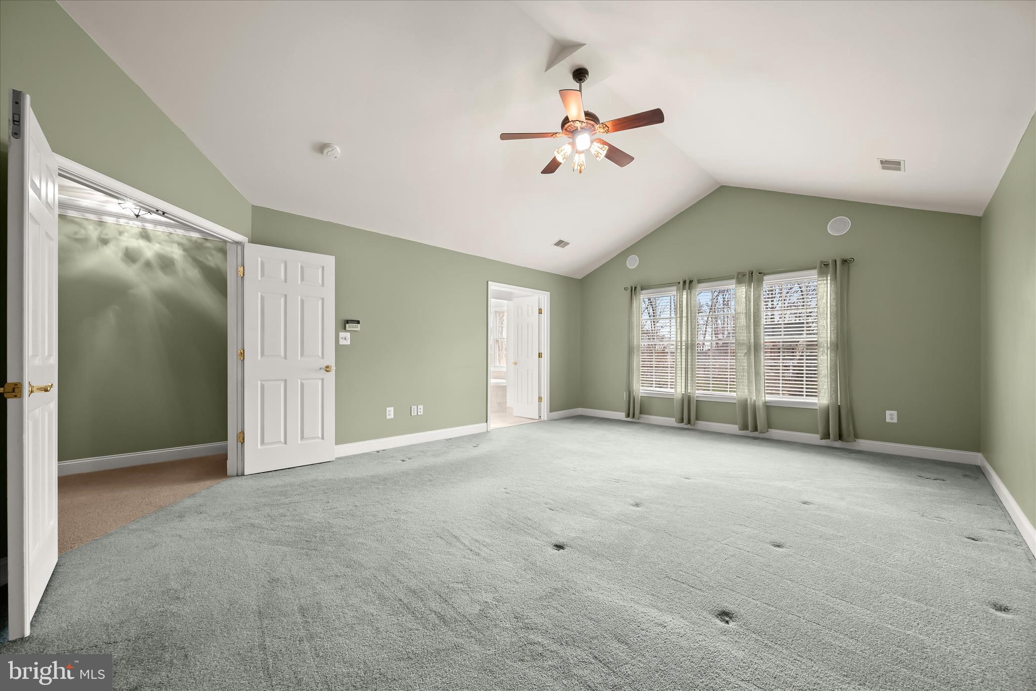 RIDGE VIEW HUNT - Residential