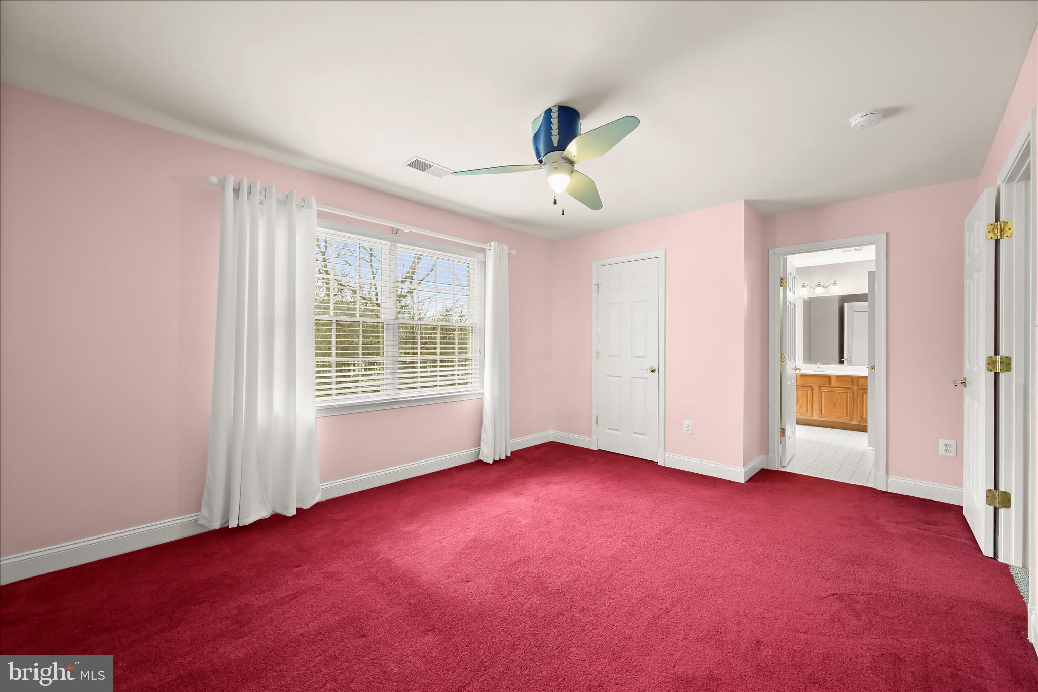 RIDGE VIEW HUNT - Residential