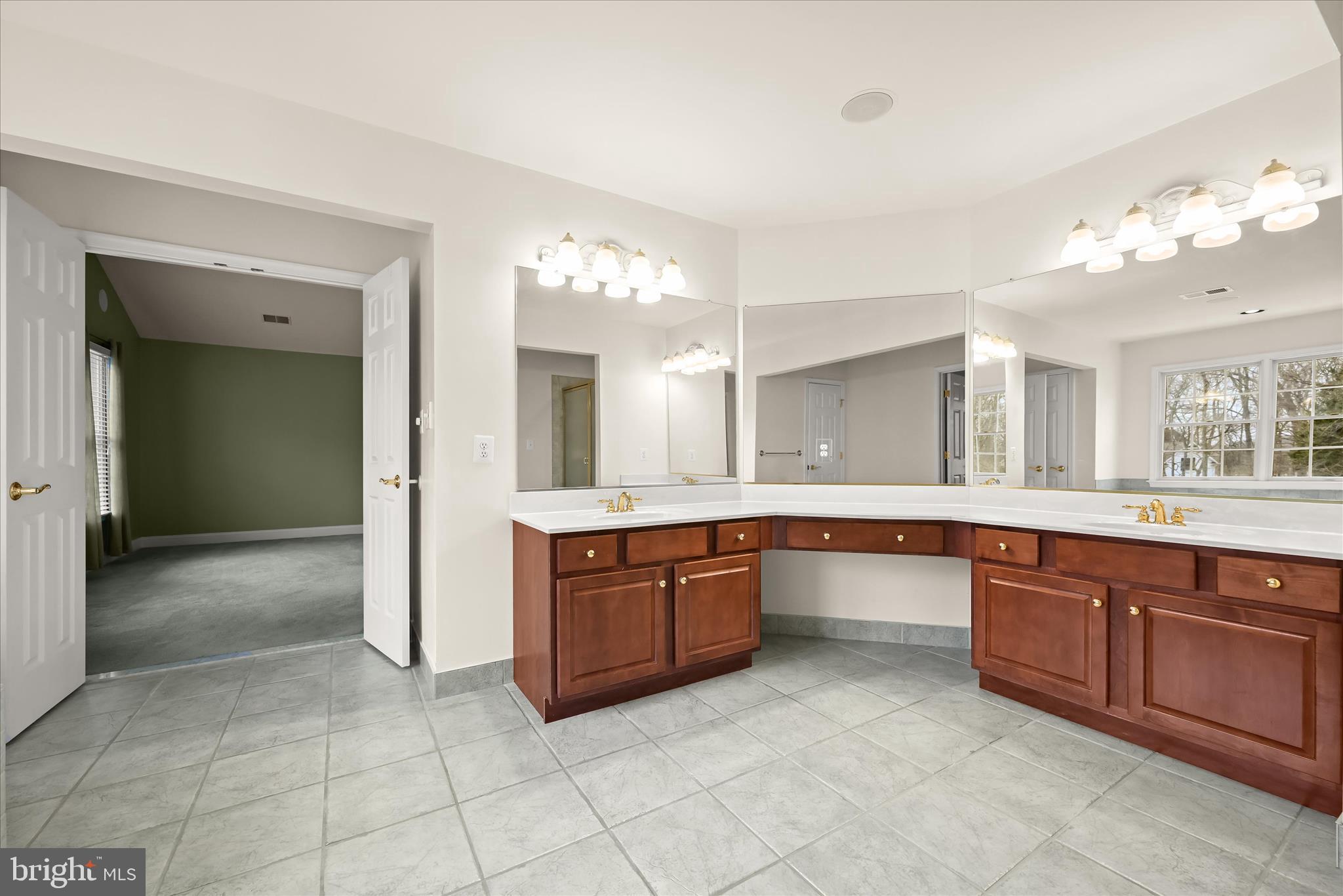 RIDGE VIEW HUNT - Residential