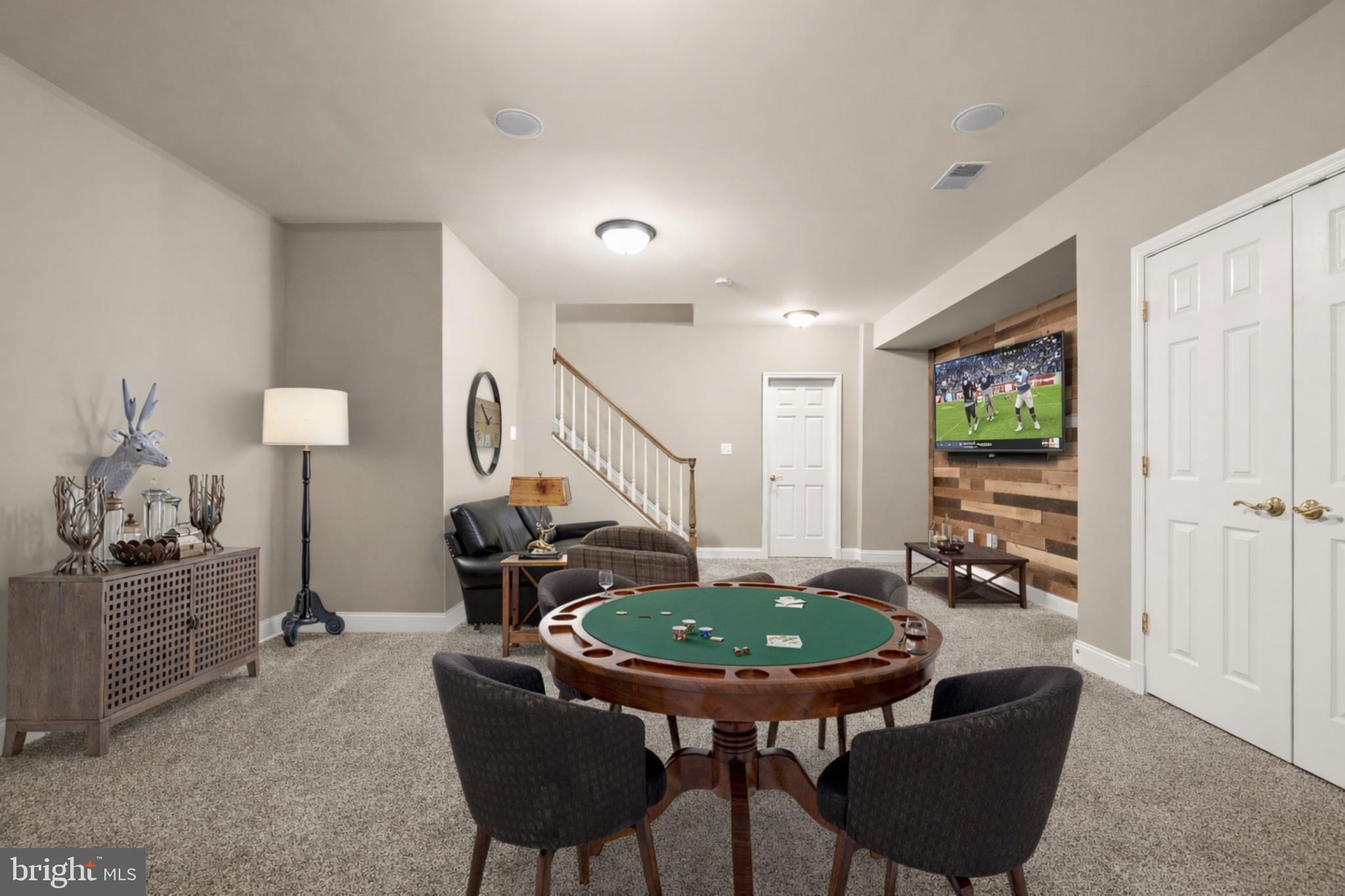 RIDGE VIEW HUNT - Residential