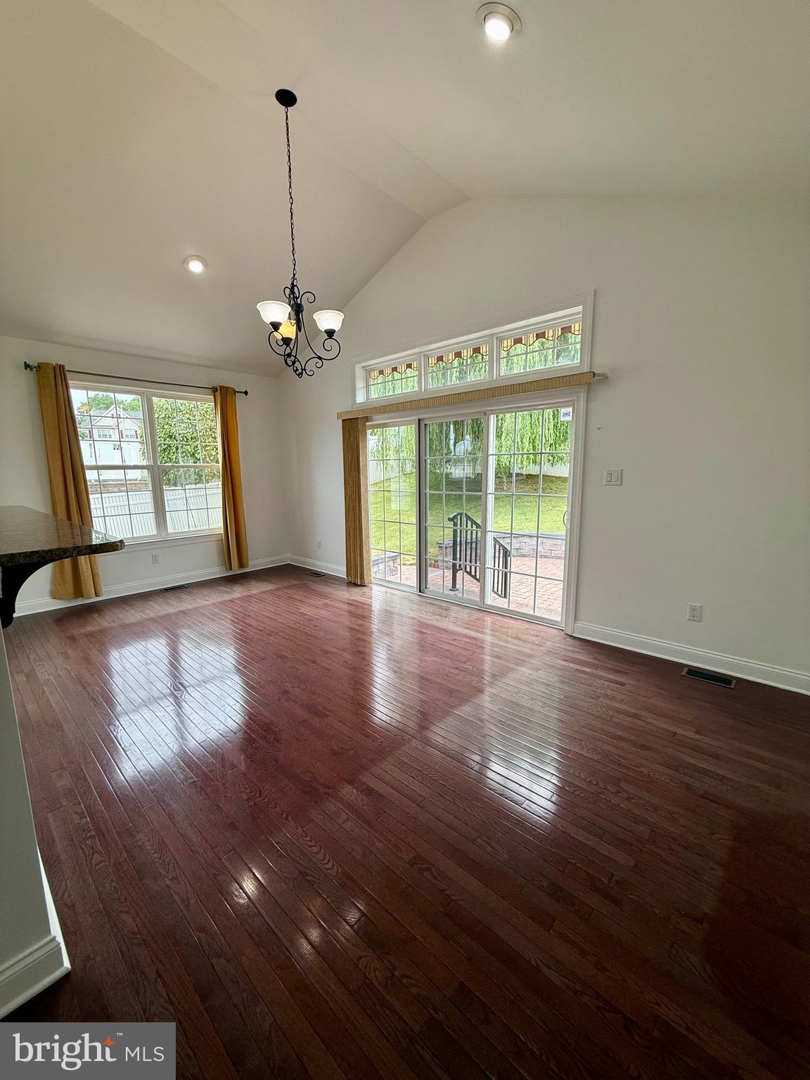BELMONT RIDGE - Residential