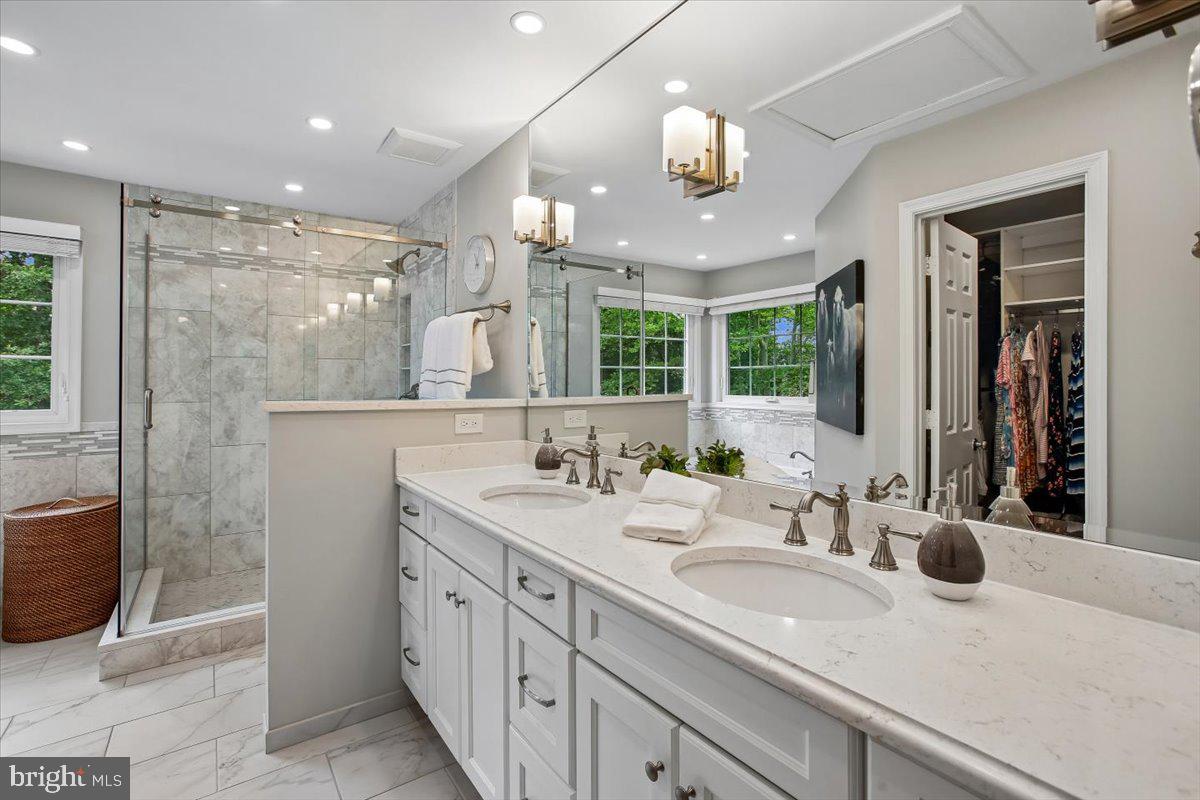VIRGINIA RUN - Residential
