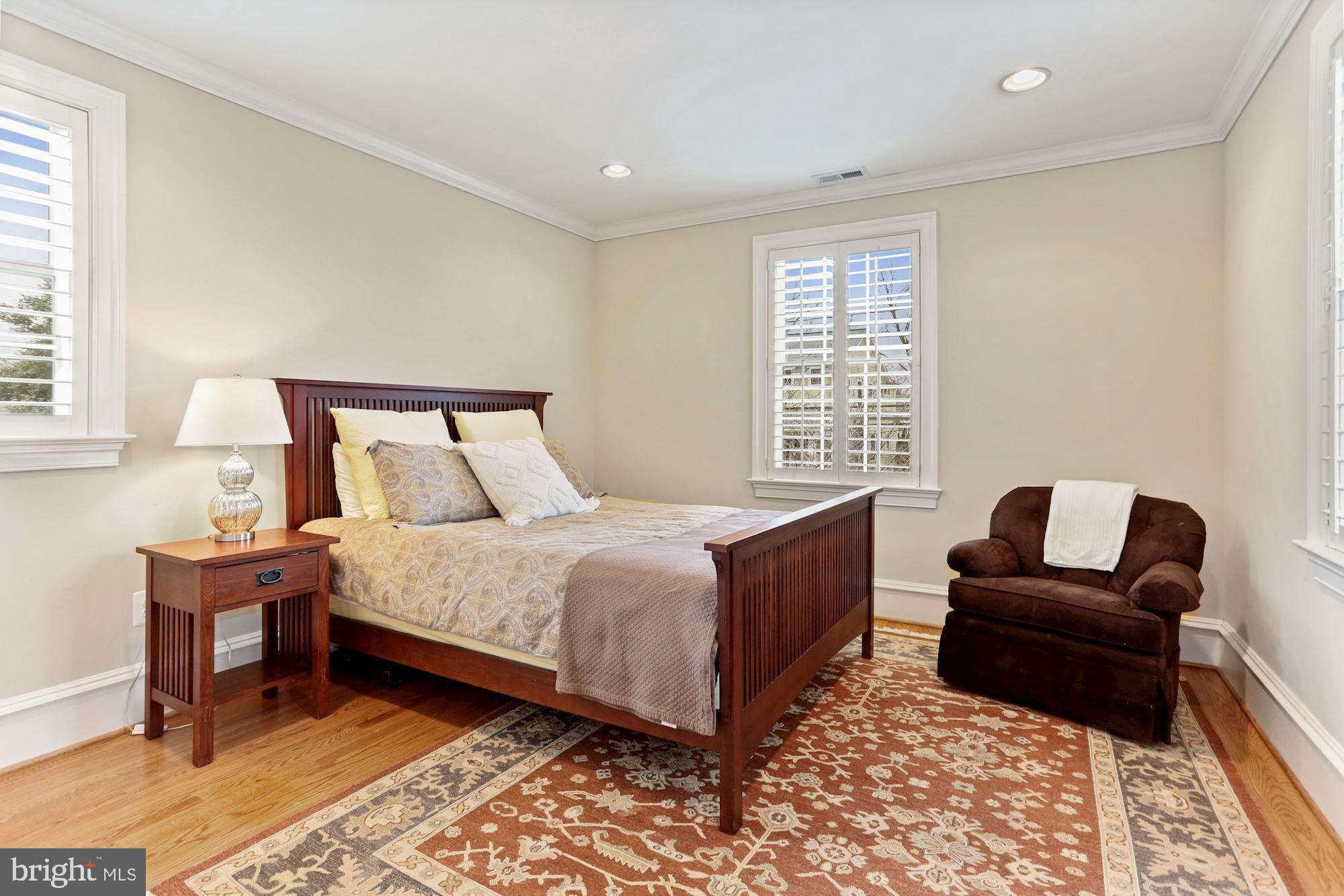 ROSEMONT - Residential