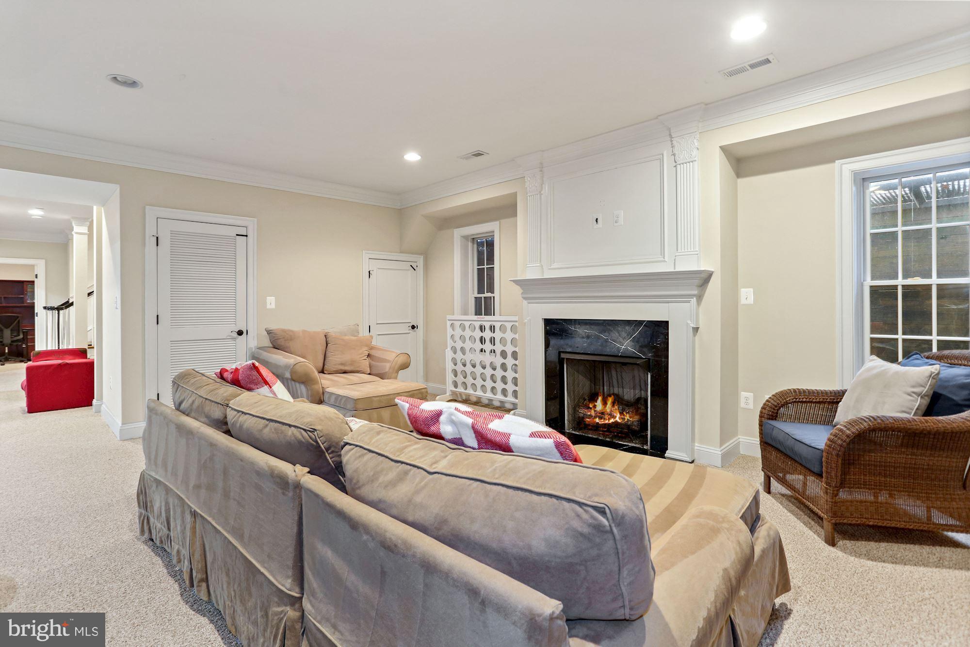 ROSEMONT - Residential