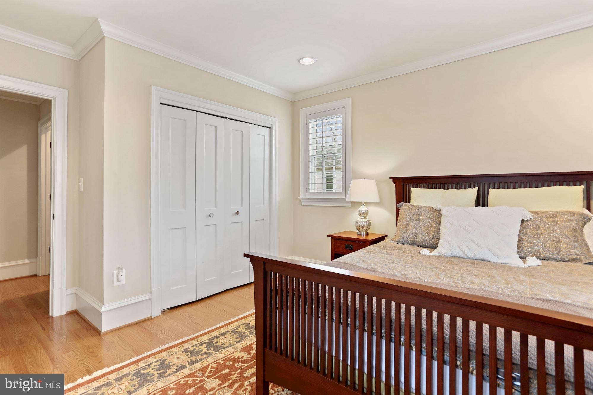 ROSEMONT - Residential