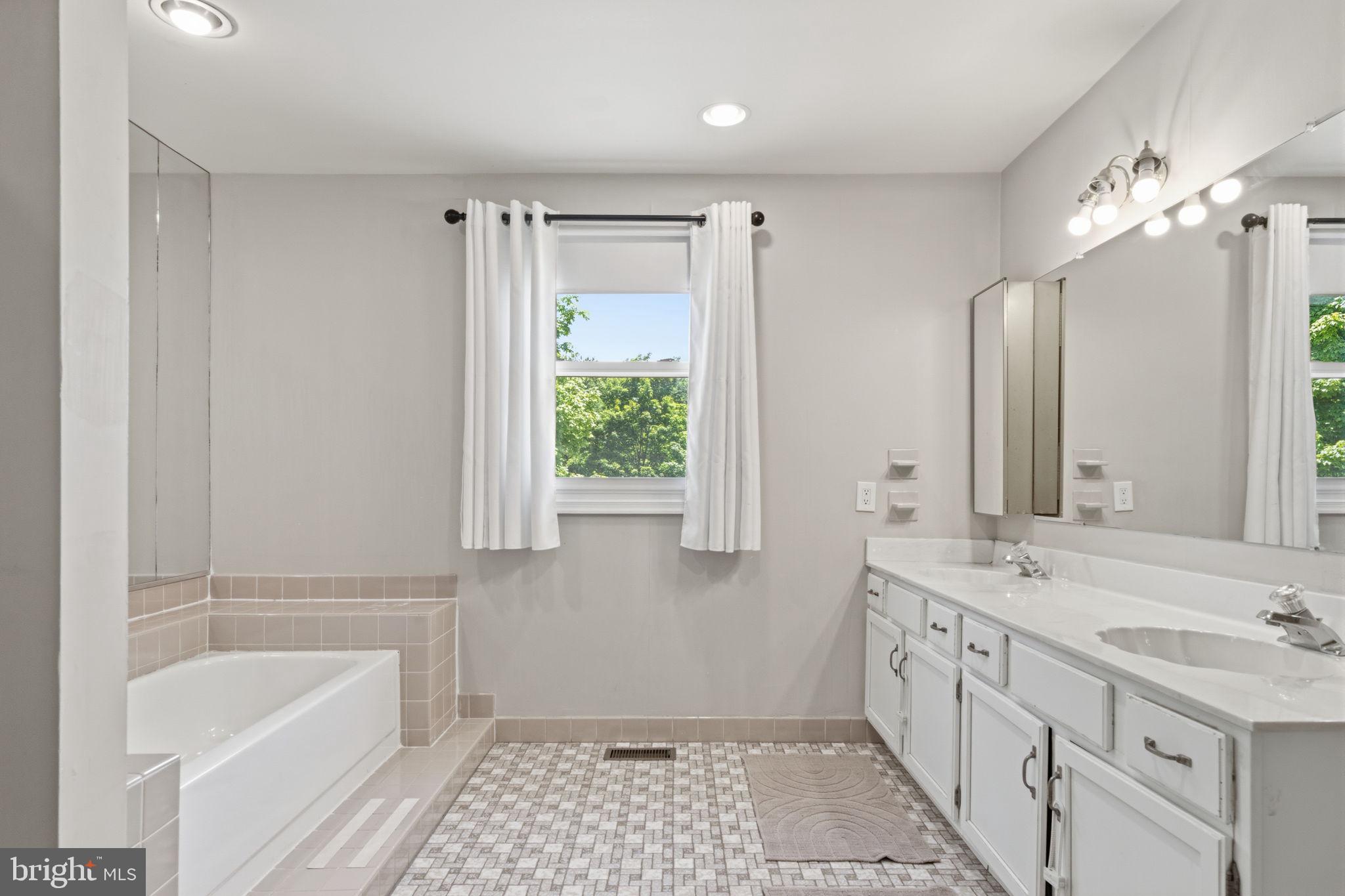 BIG OAK BEND - Residential