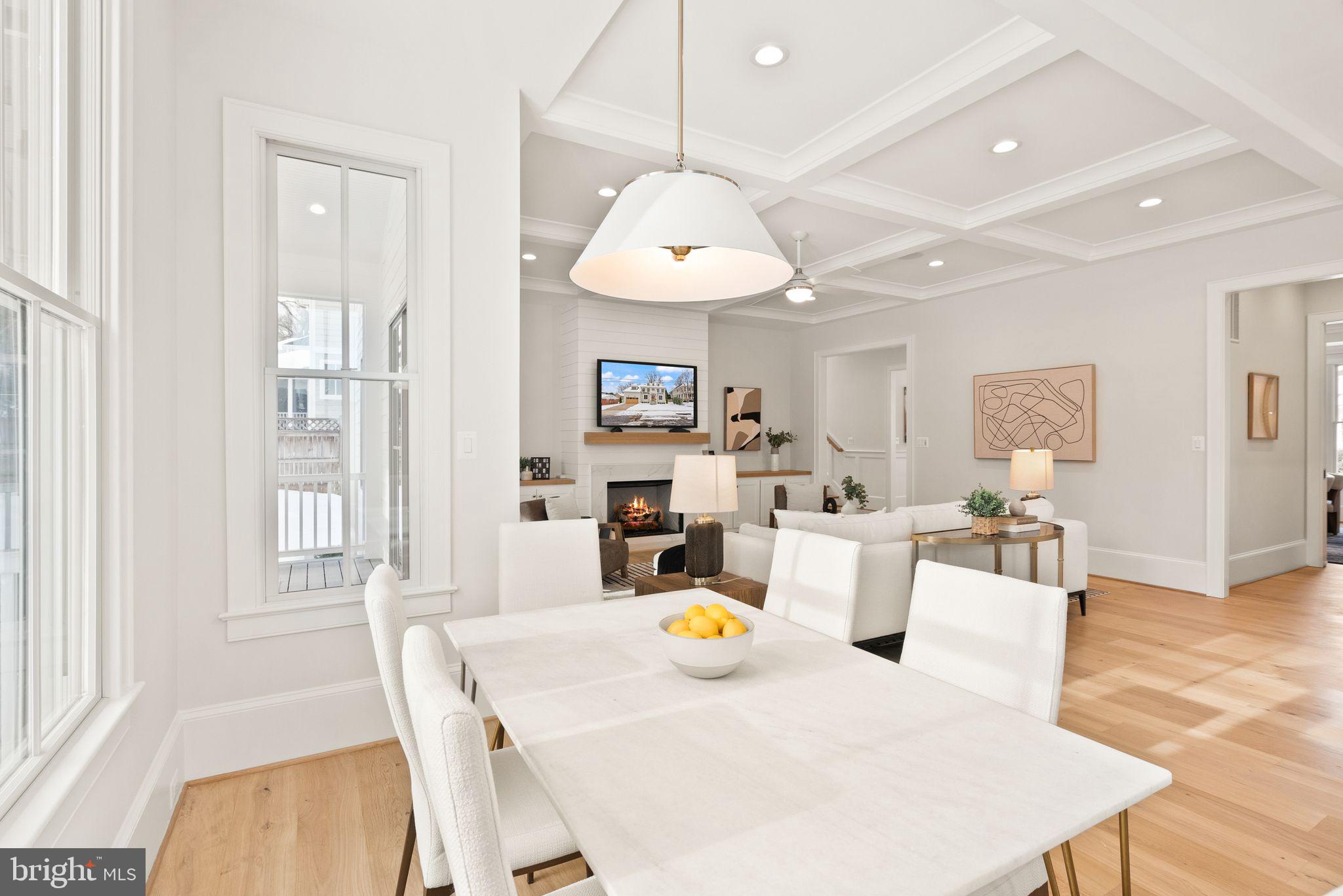 WILLIAMSBURG VILLAGE - Residential