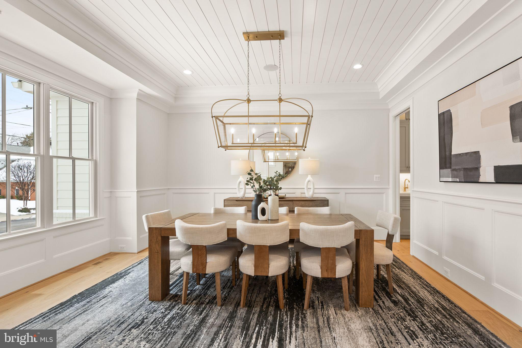 WILLIAMSBURG VILLAGE - Residential