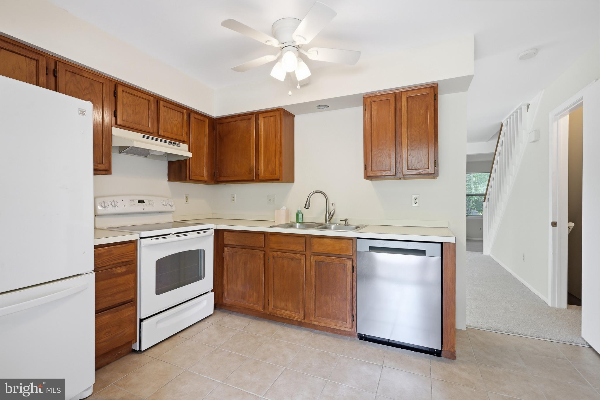 CEDAR POINTE - Residential
