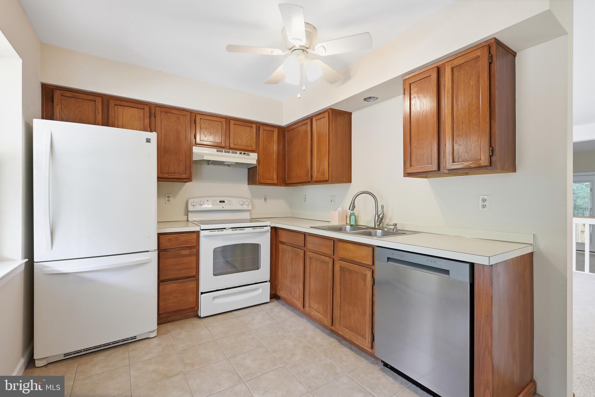 CEDAR POINTE - Residential