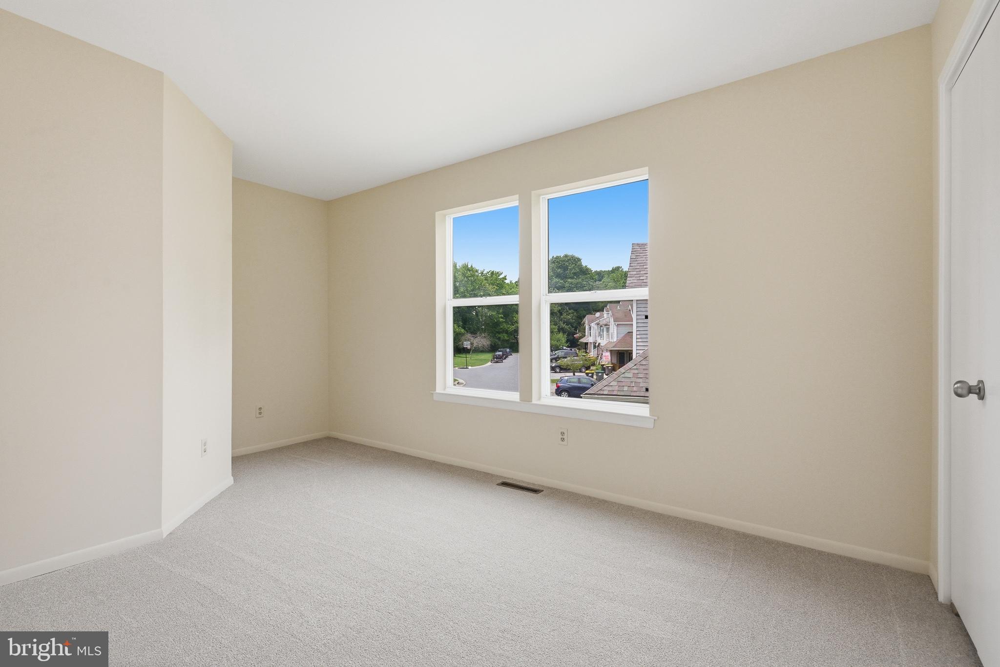 CEDAR POINTE - Residential