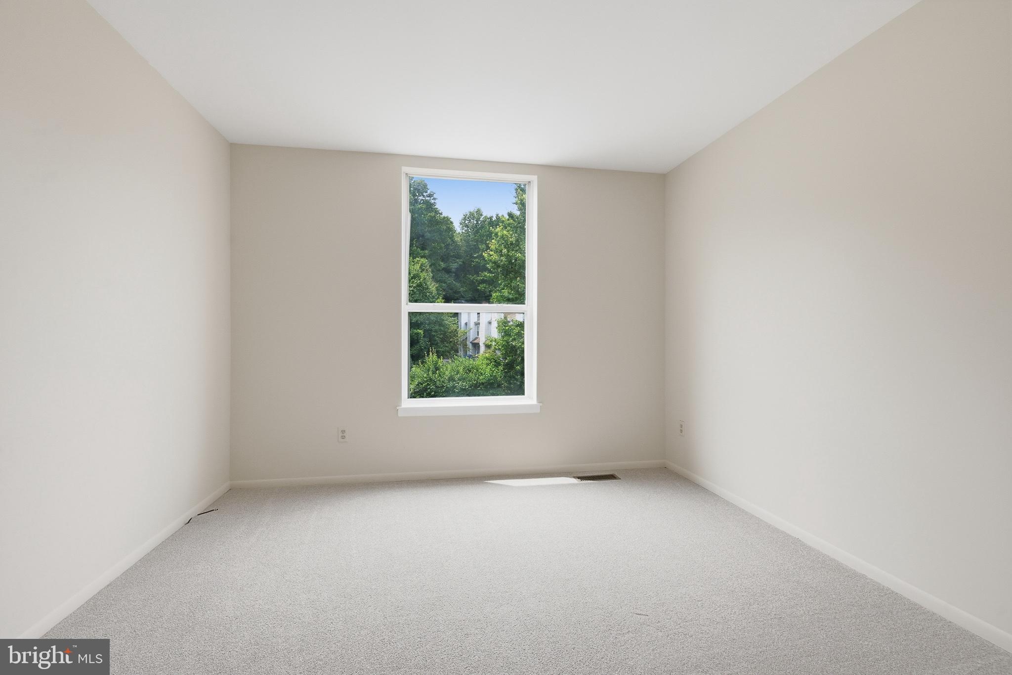 CEDAR POINTE - Residential