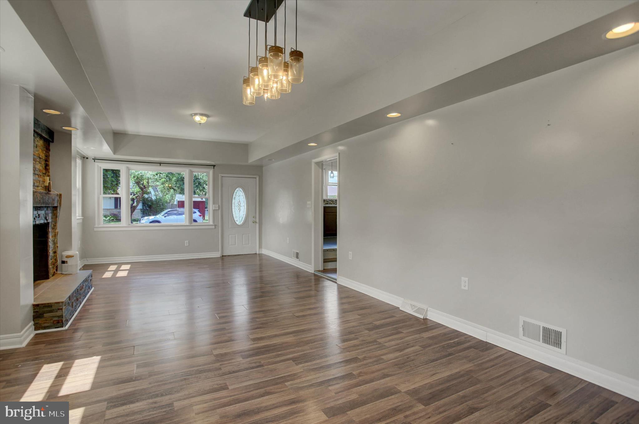 HERWIN VILLAGE - Residential