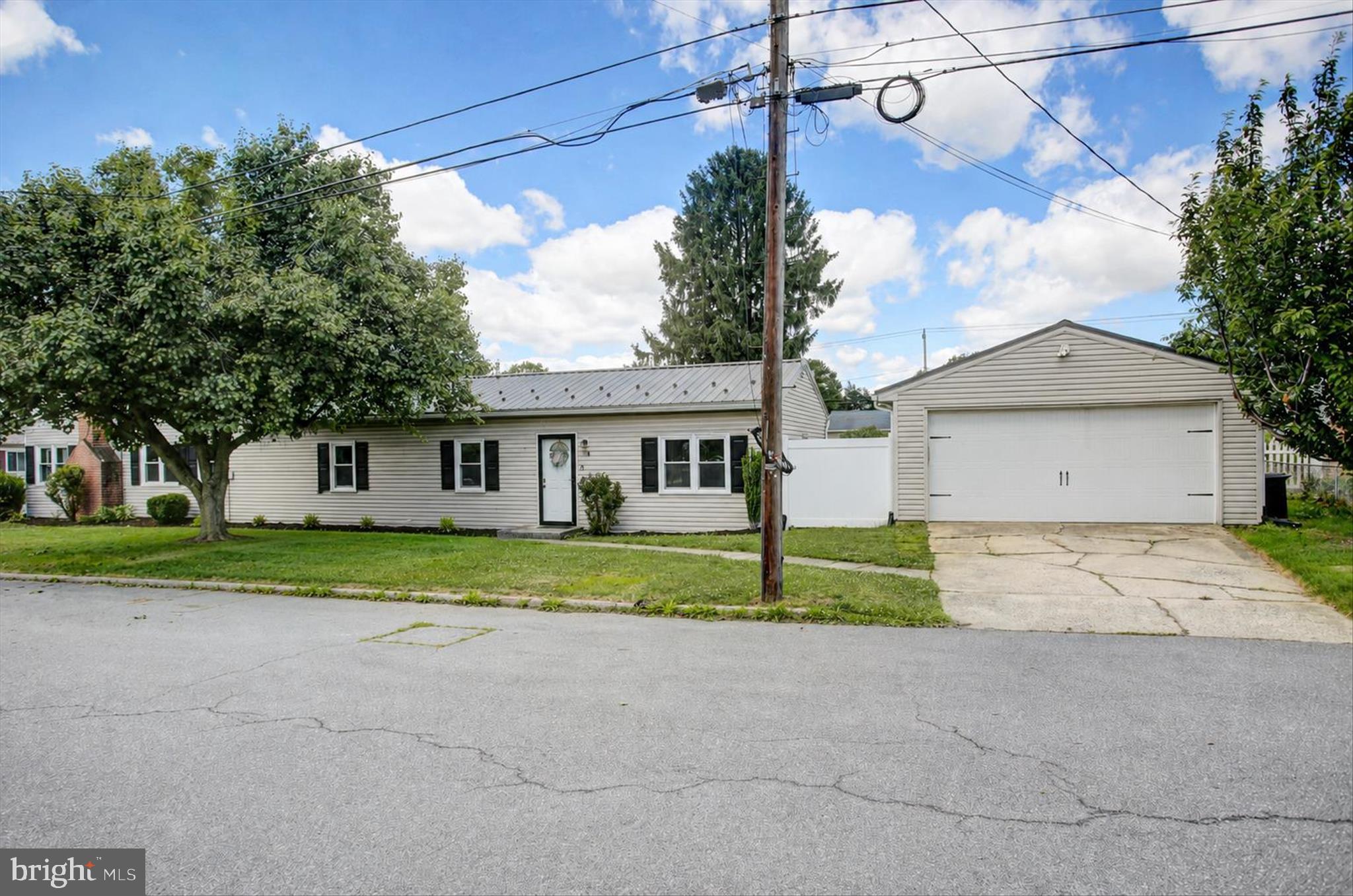 HERWIN VILLAGE - Residential