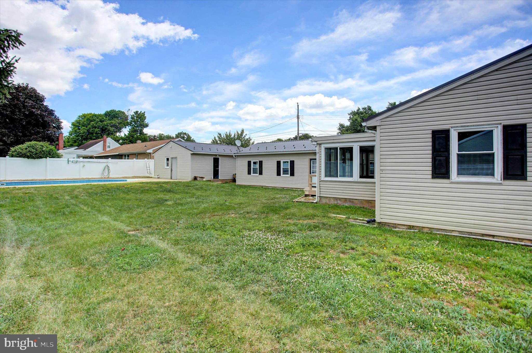 HERWIN VILLAGE - Residential