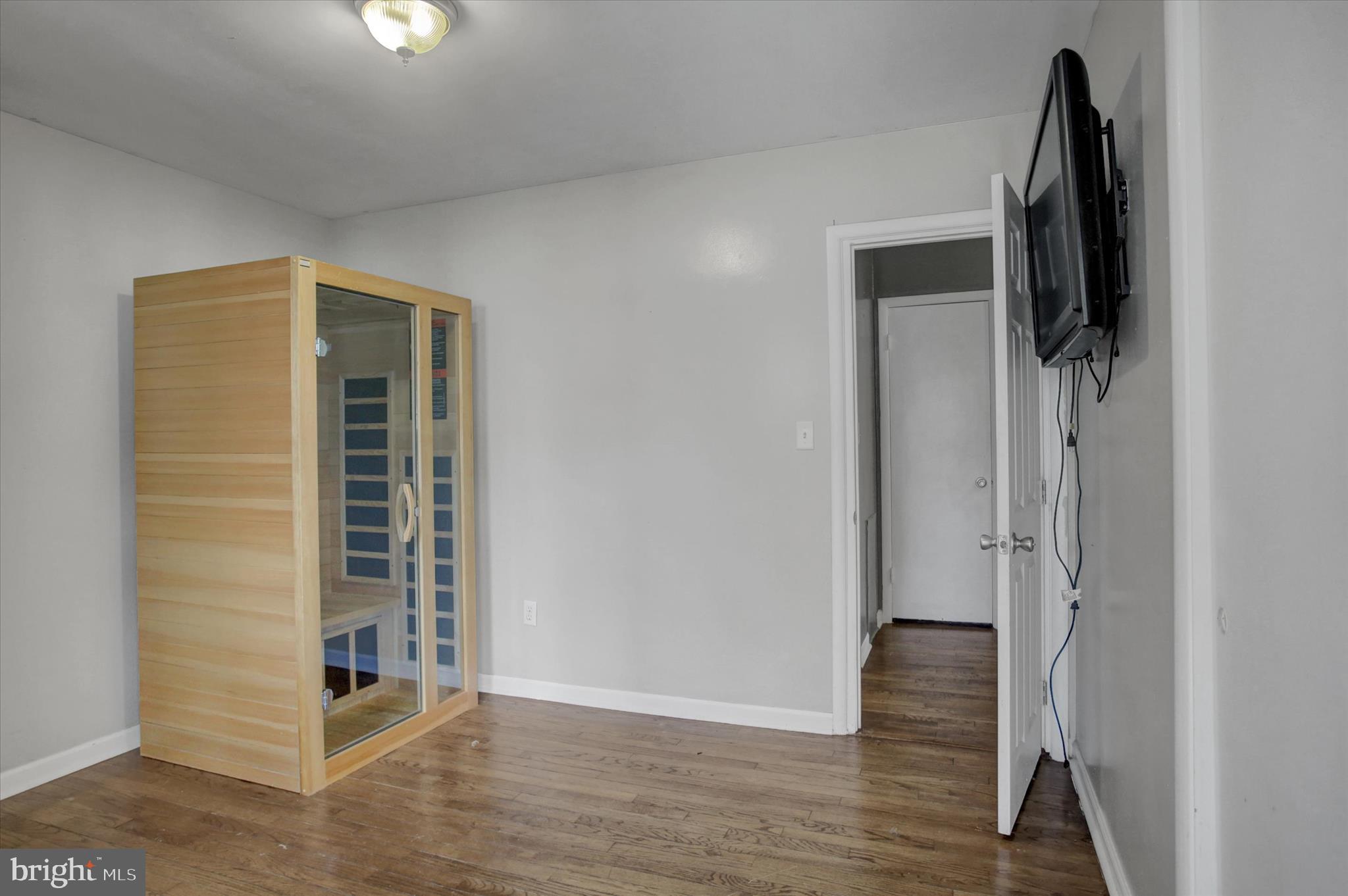 HERWIN VILLAGE - Residential