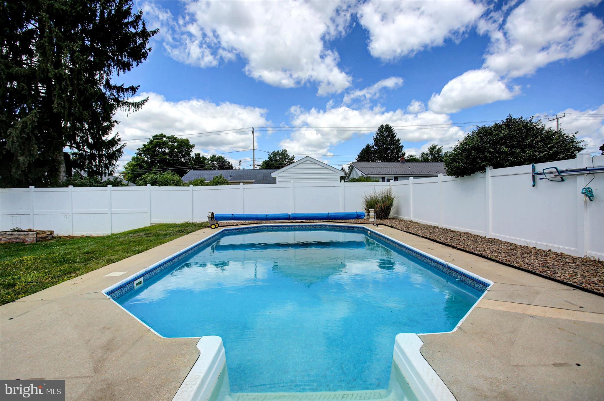 HERWIN VILLAGE - Residential