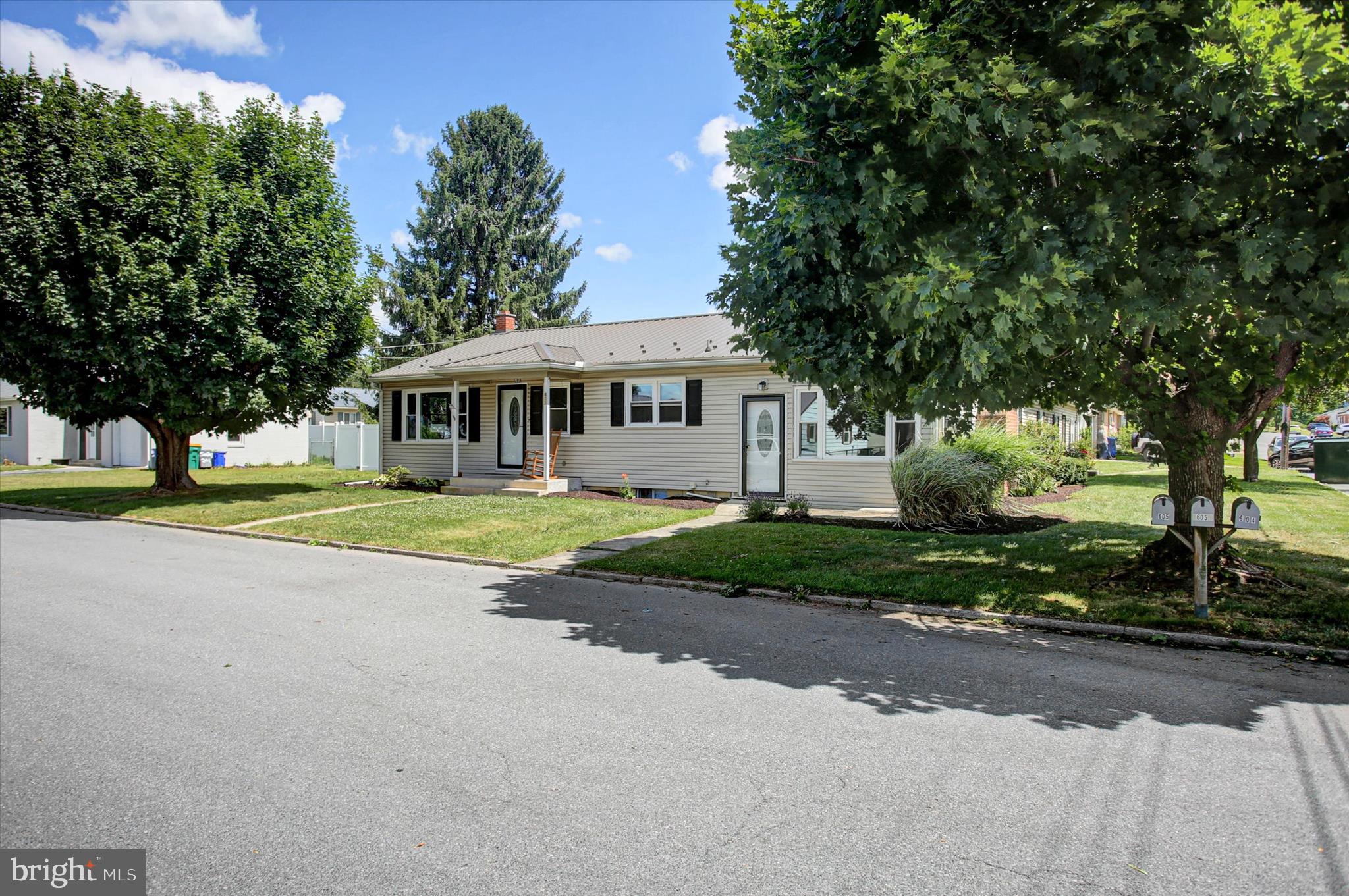 HERWIN VILLAGE - Residential