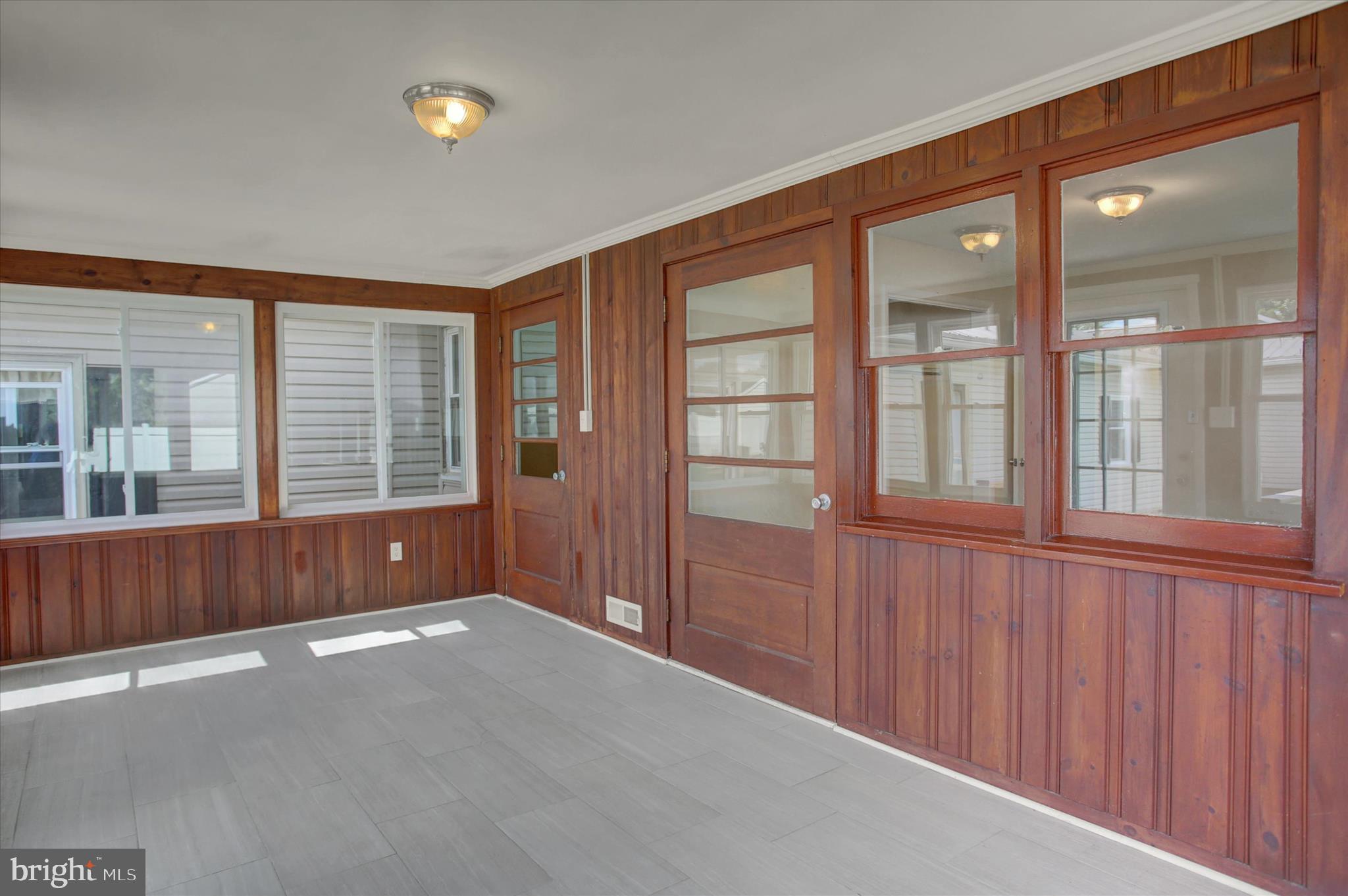 HERWIN VILLAGE - Residential