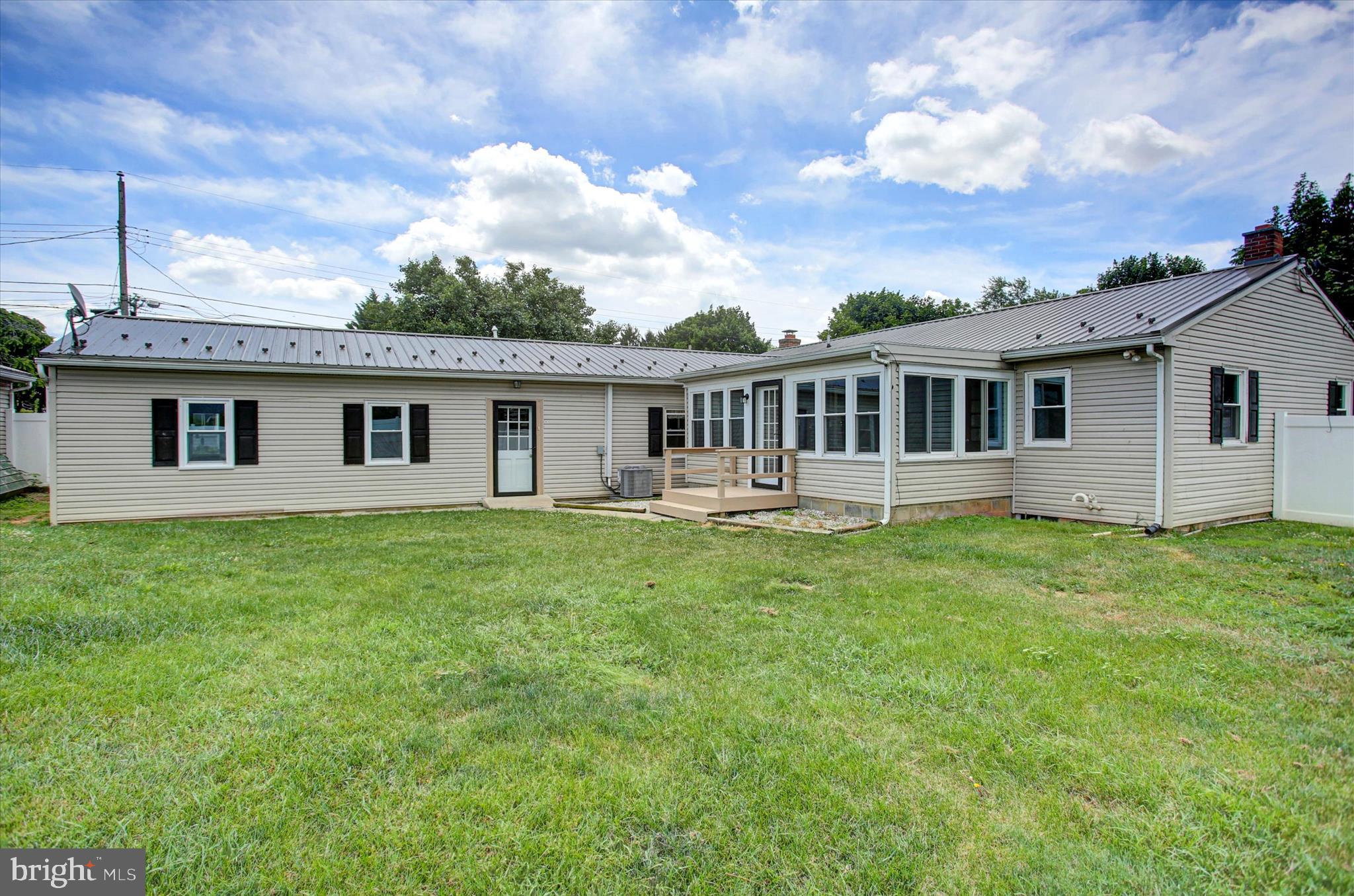 HERWIN VILLAGE - Residential