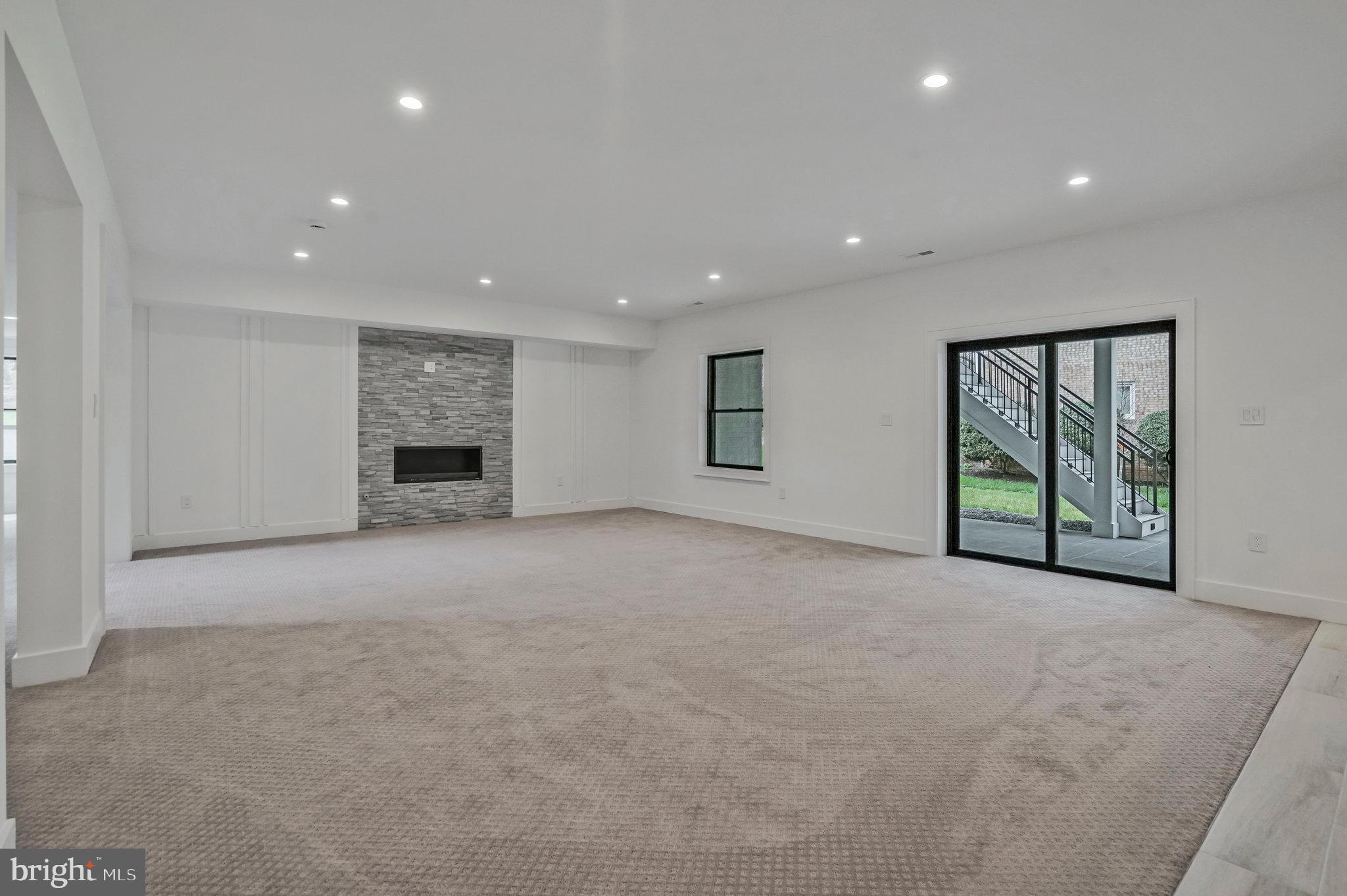 POTOMAC HILLS - Residential