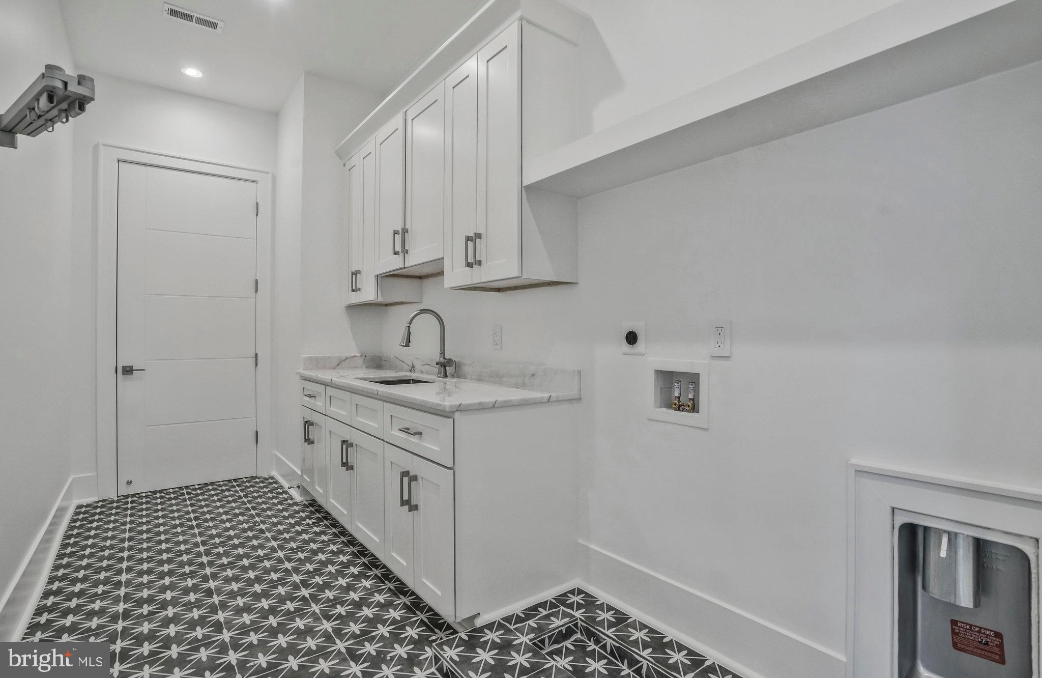 POTOMAC HILLS - Residential
