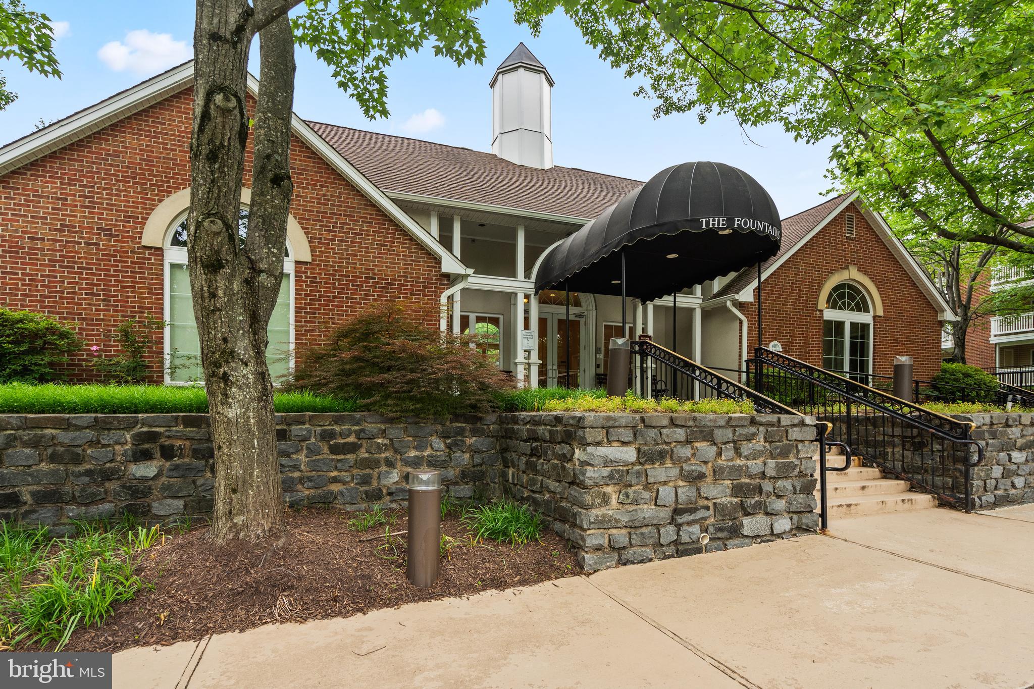 FOUNTAINS AT MCLEAN - Residential
