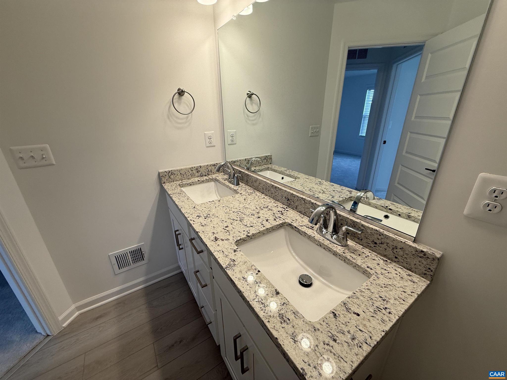 UNKNOWN - Residential Lease