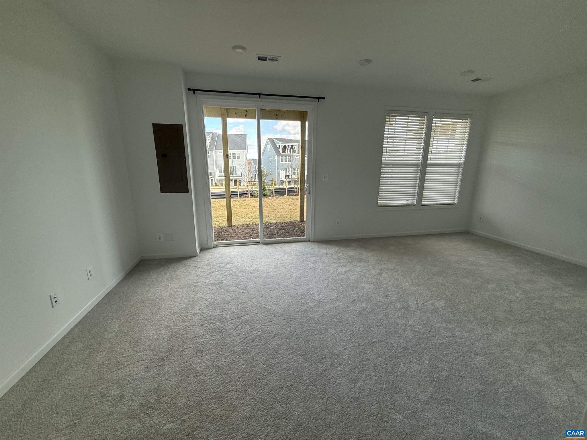 UNKNOWN - Residential Lease