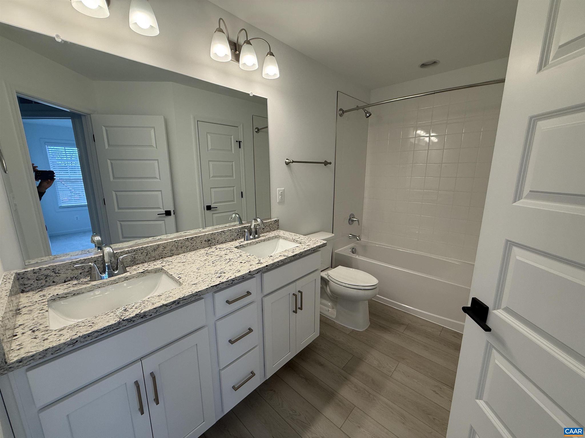 UNKNOWN - Residential Lease