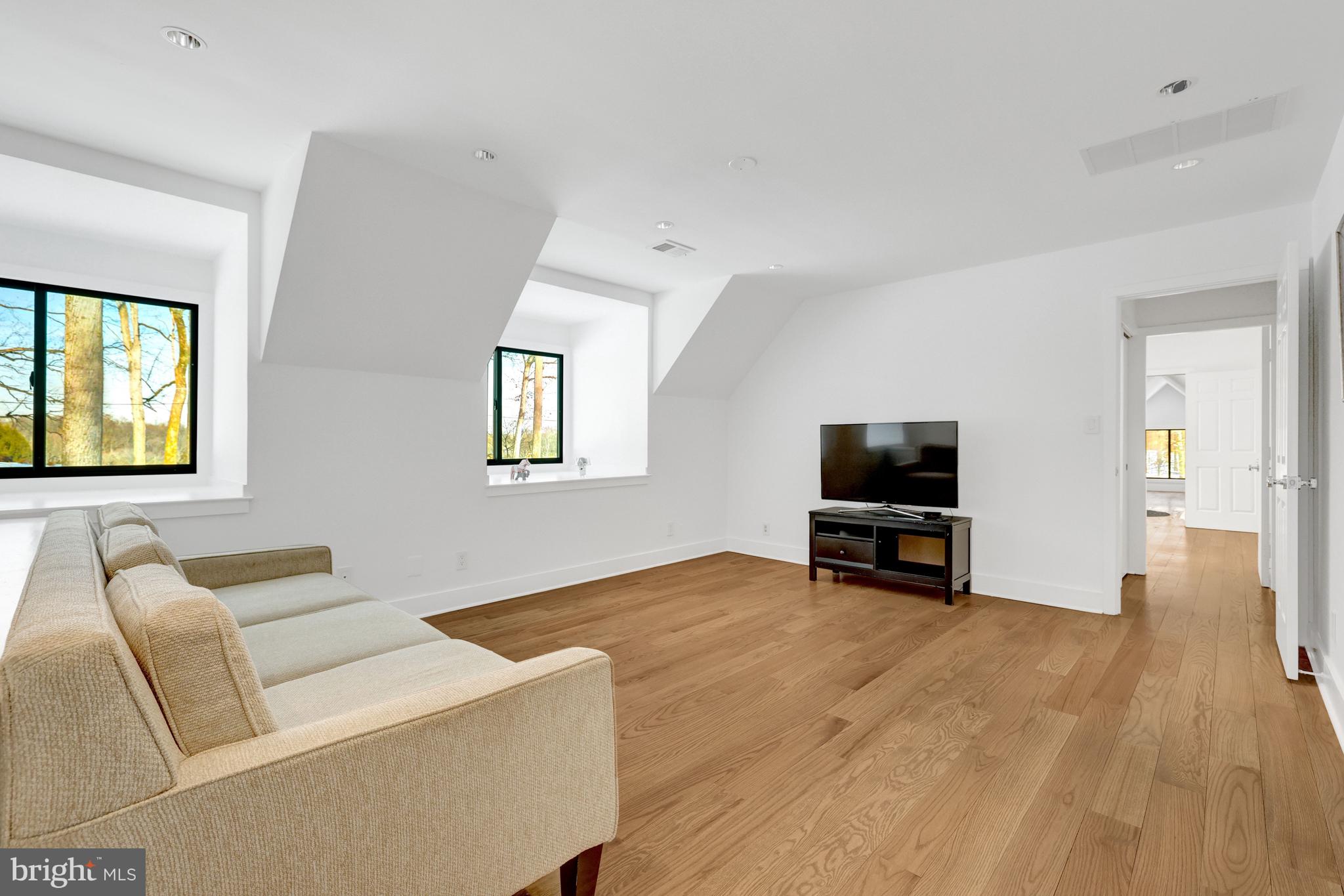 MERRYELLE ACRES - Residential