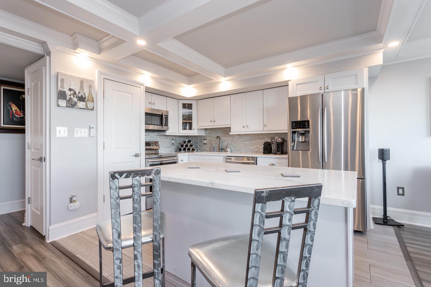 SOCIETY HILL - Residential