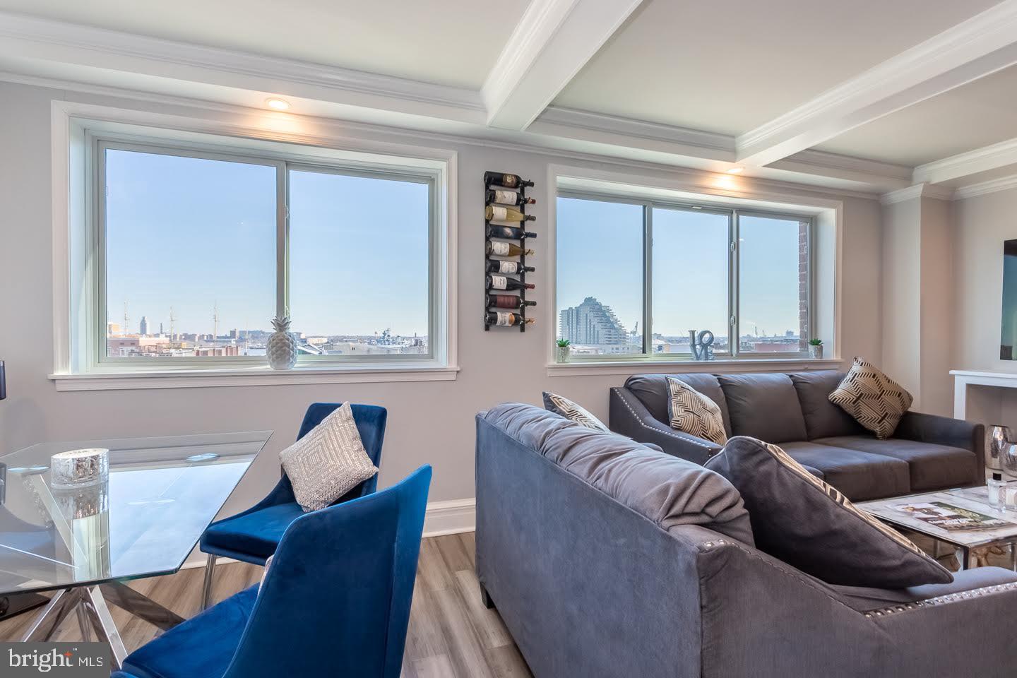 SOCIETY HILL - Residential