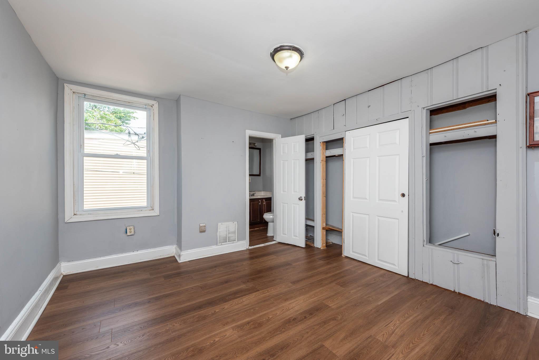 BROADWAY EAST - Residential