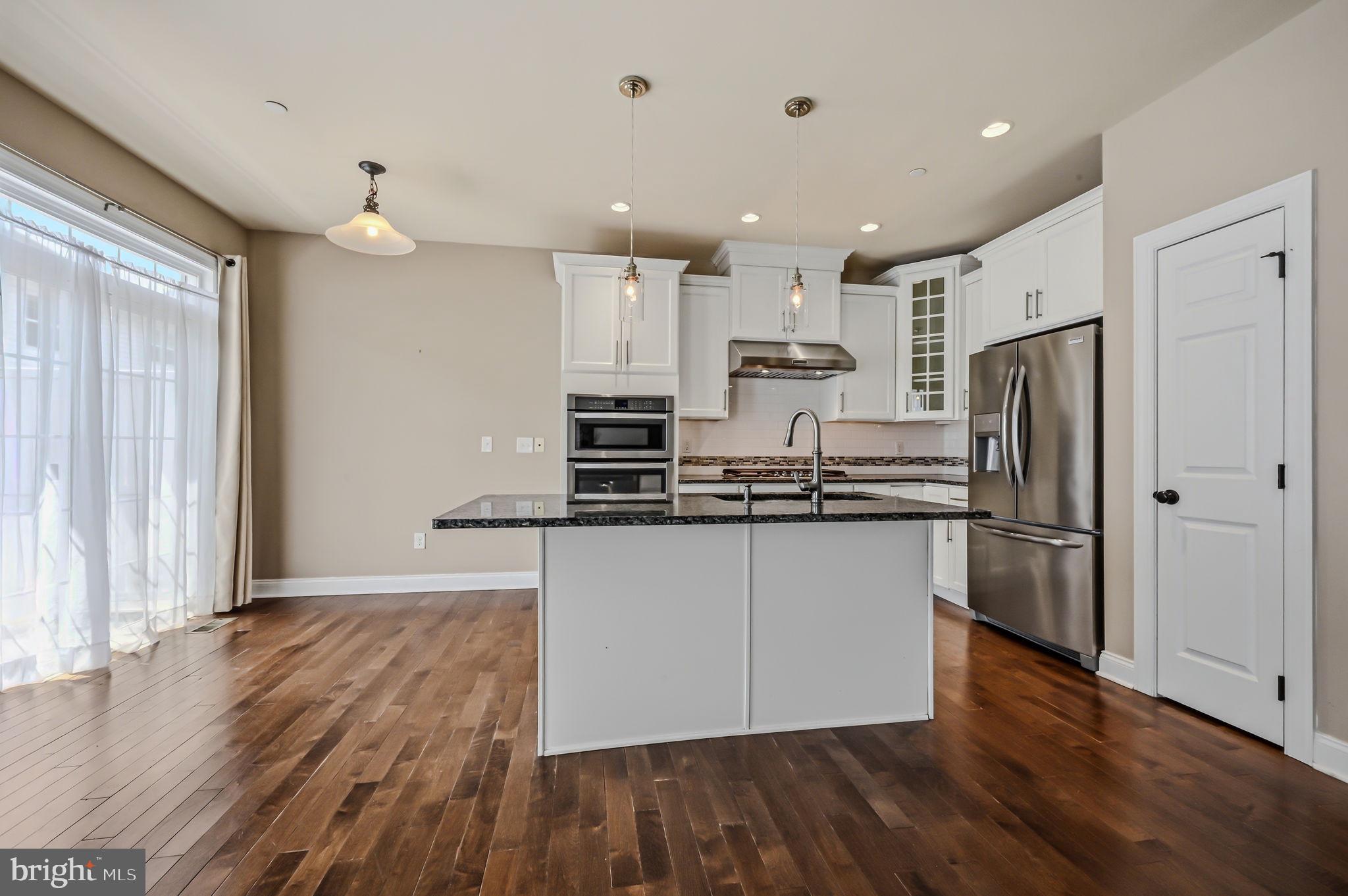 RAVENSCLIFF - Residential