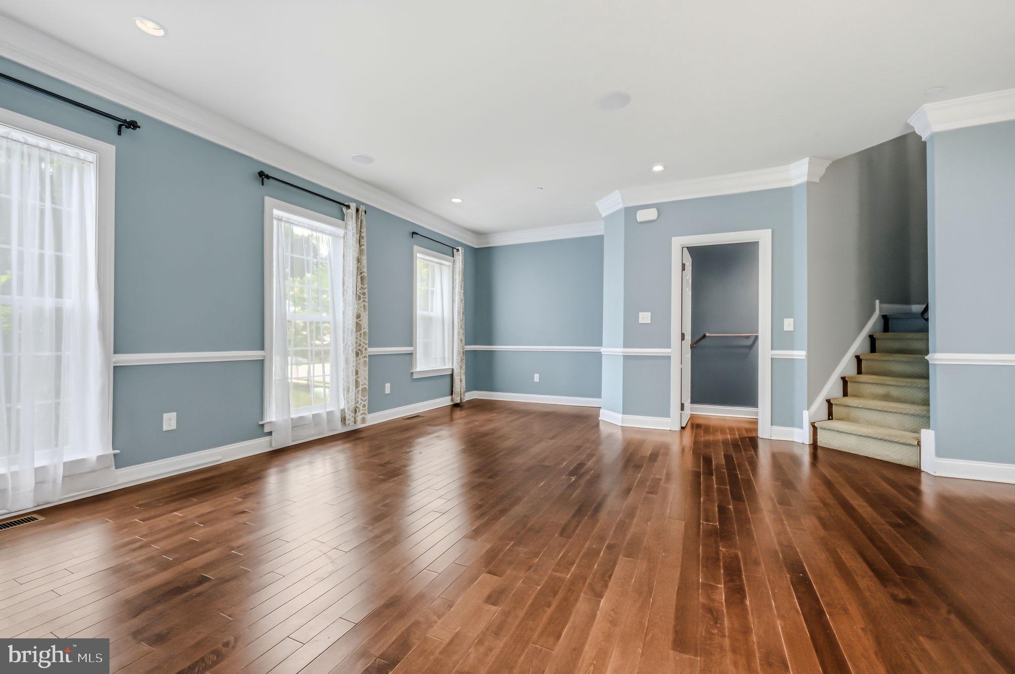 RAVENSCLIFF - Residential