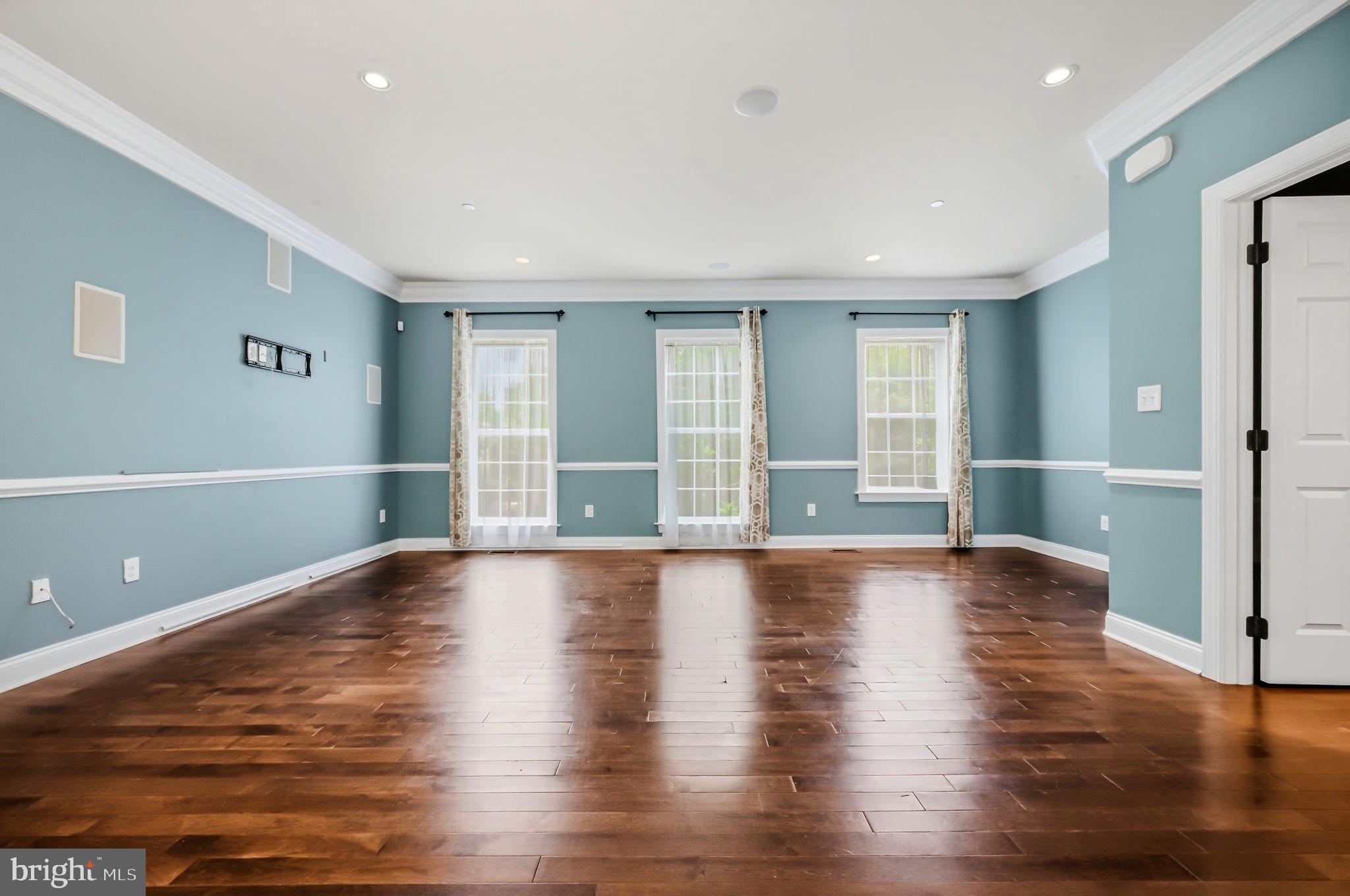 RAVENSCLIFF - Residential