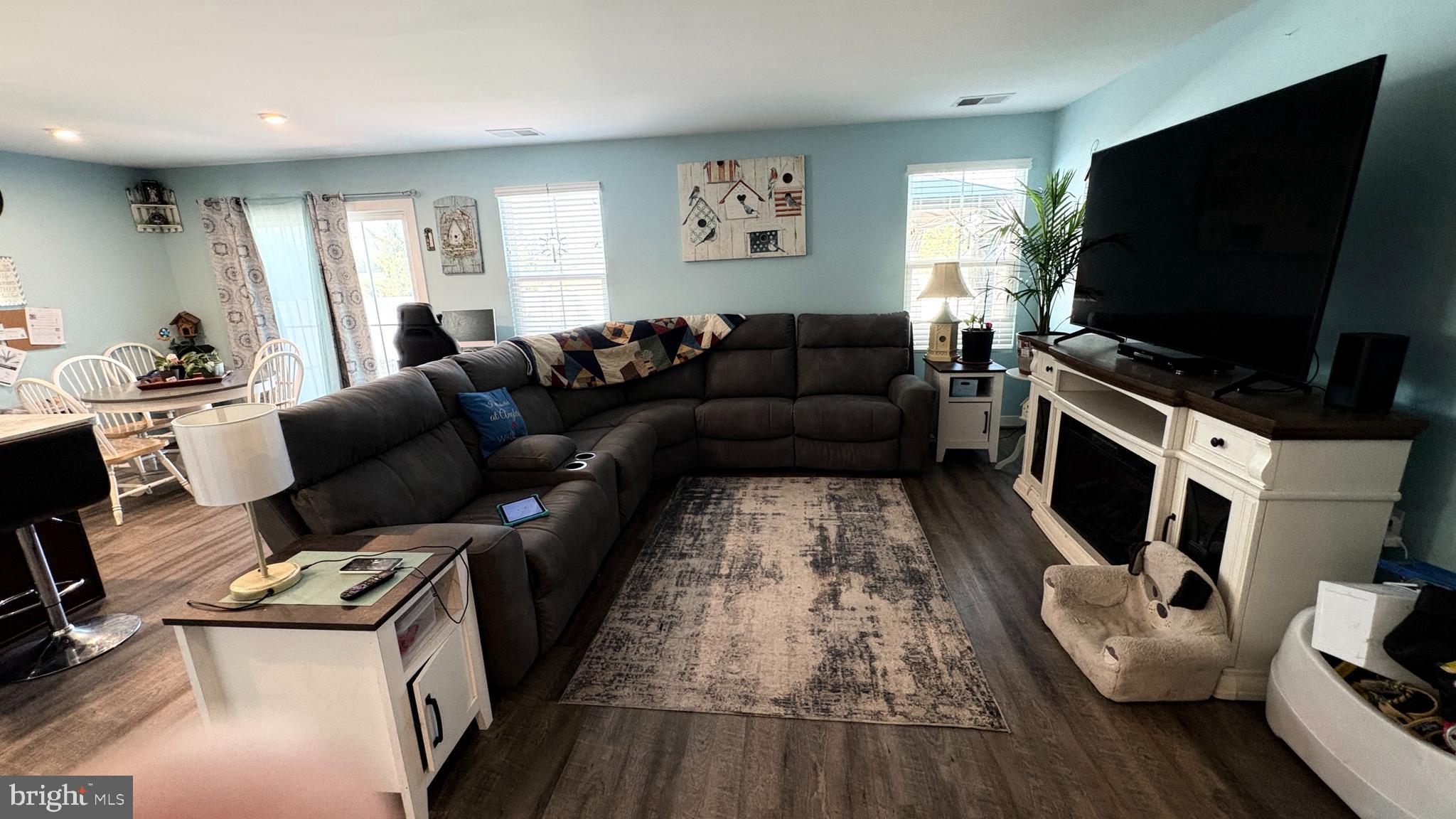 MILFORD PONDS - Residential