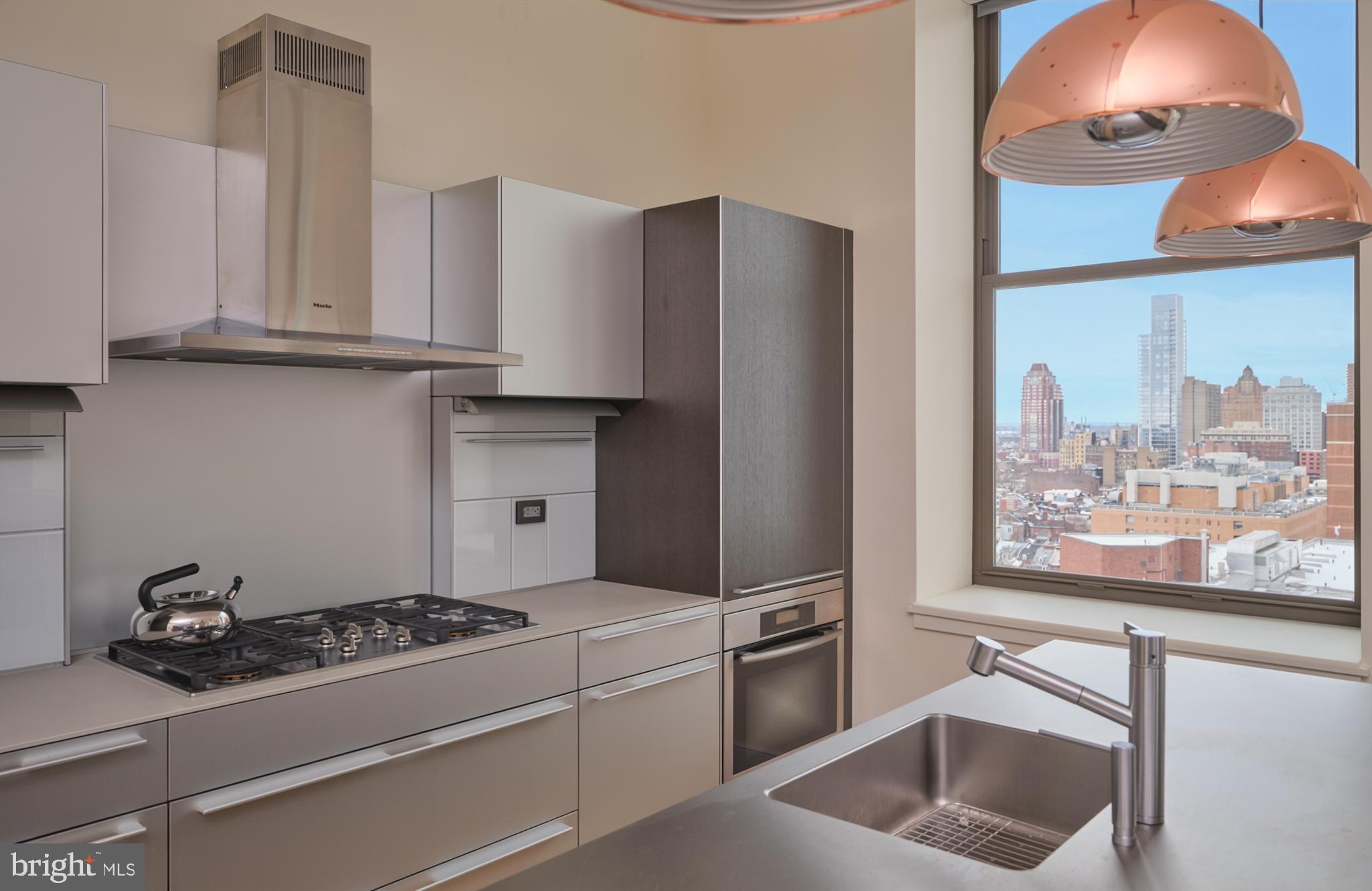 WASHINGTON SQ - Residential