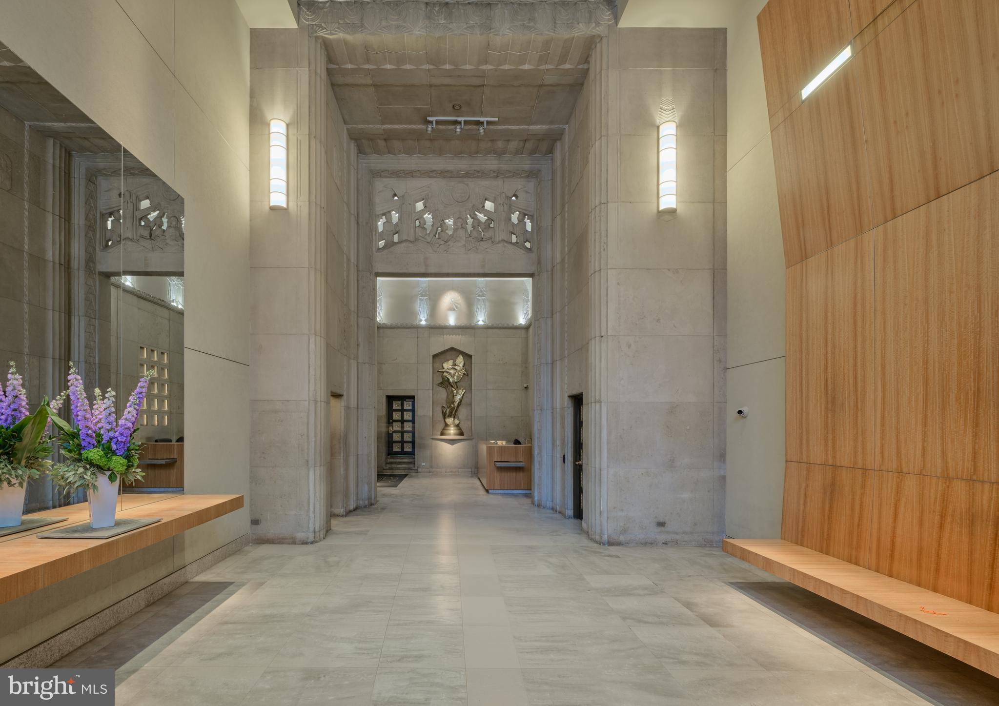 WASHINGTON SQ - Residential