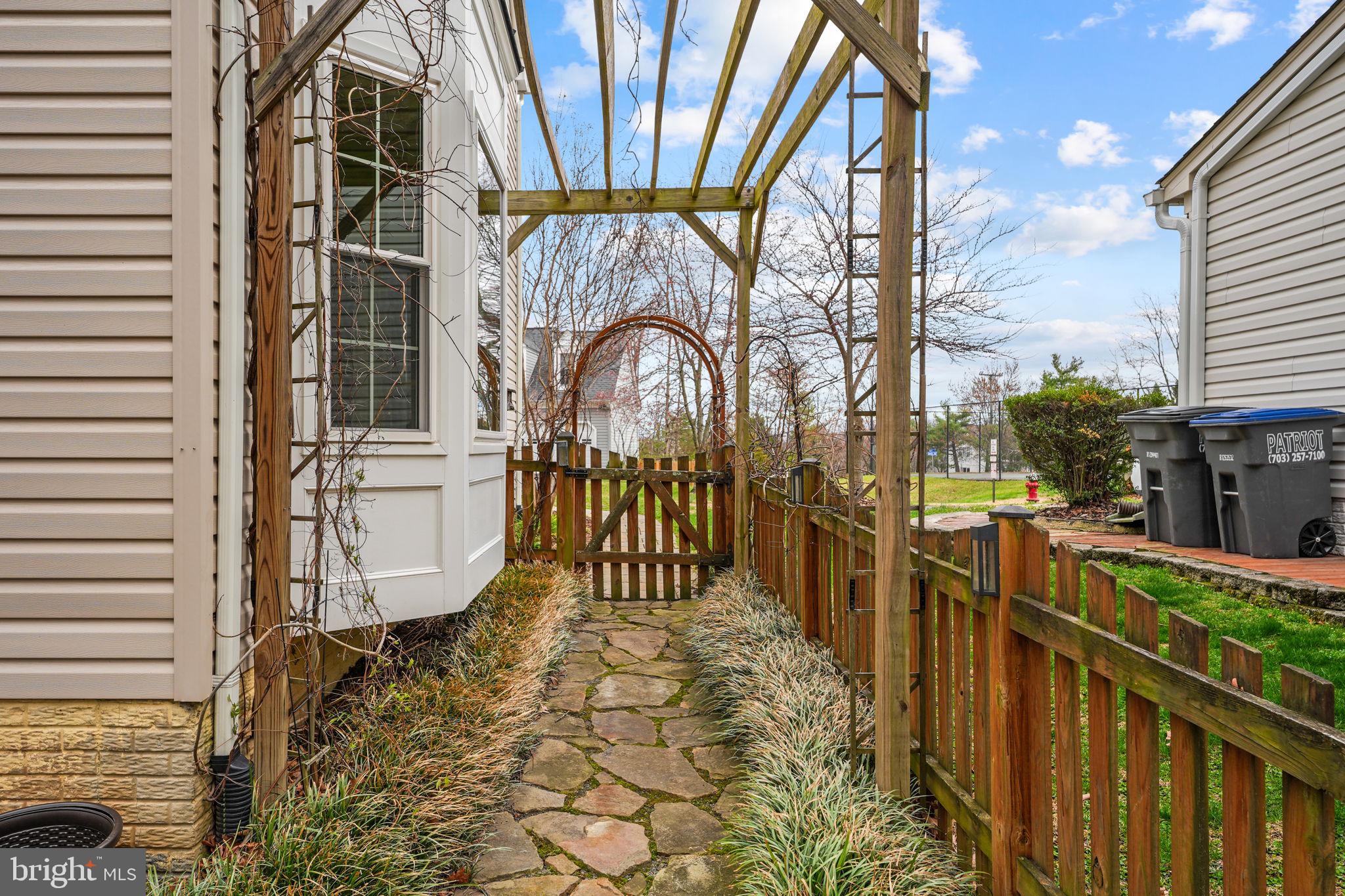 ASHLEIGH - Residential