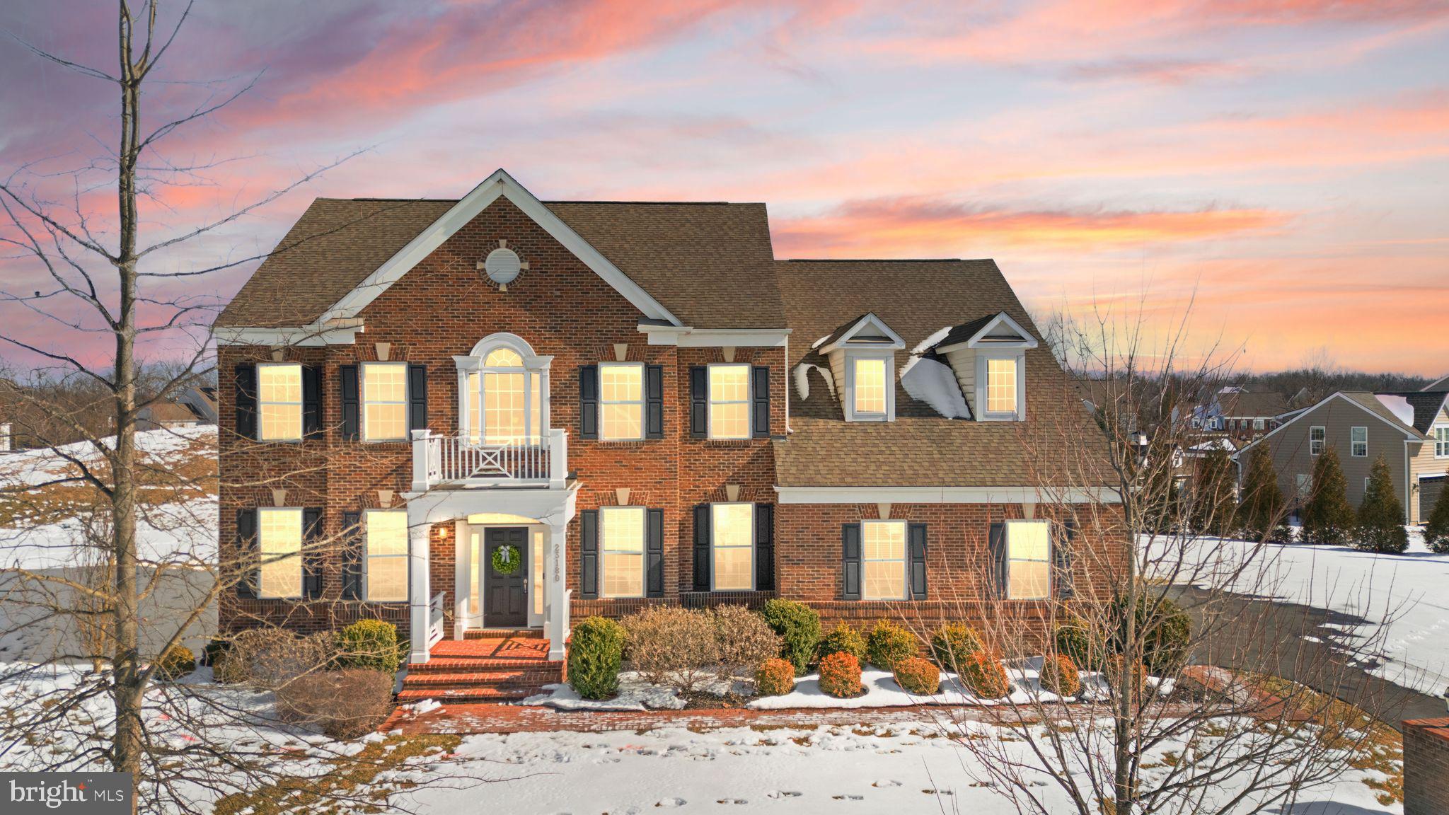 CREIGHTON FARMS - Residential